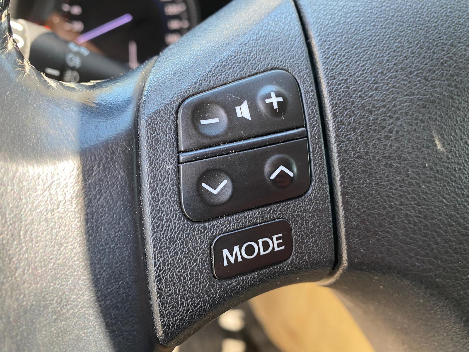 LEXUS IS 220