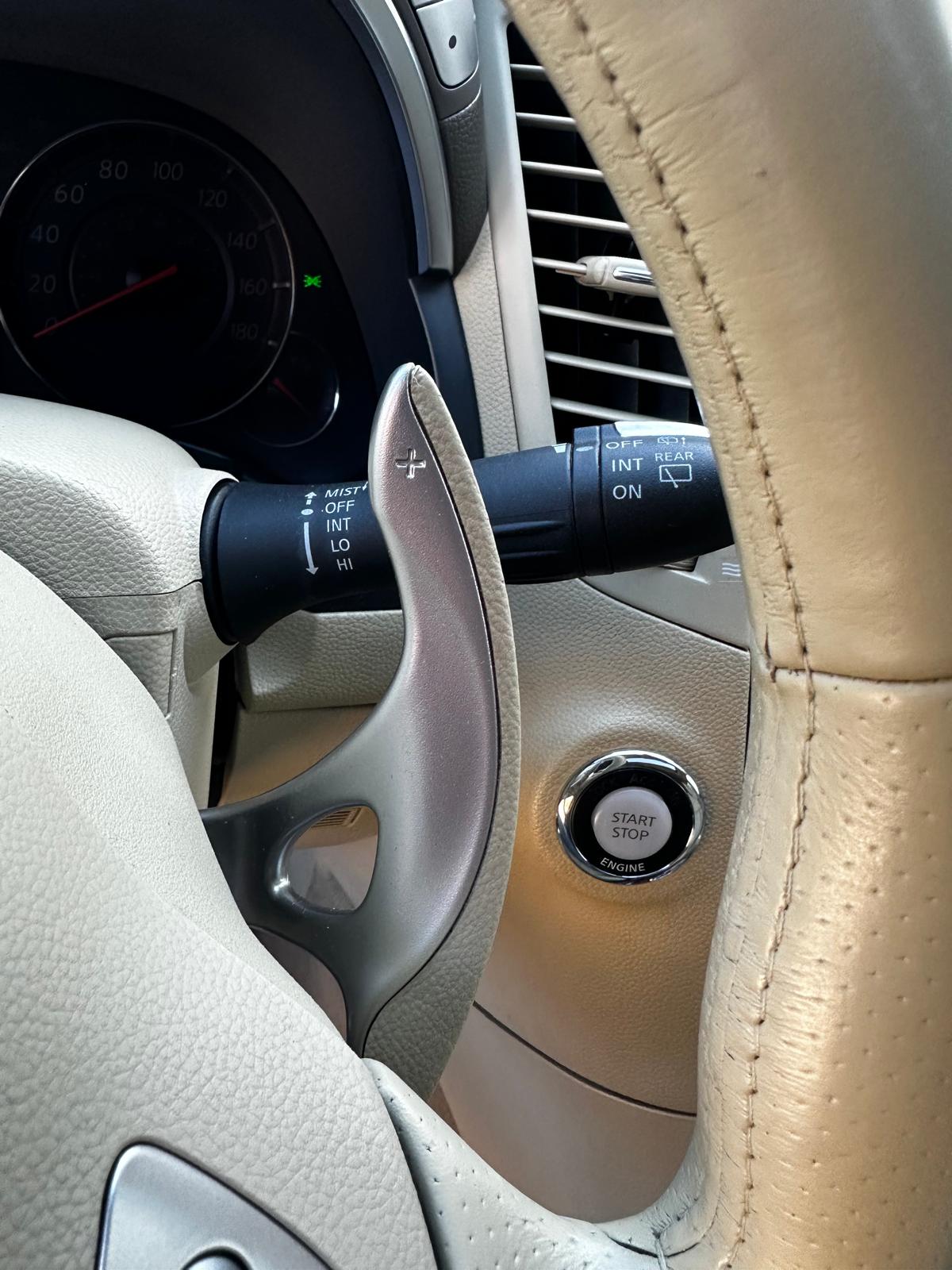 INFINITI FX 35