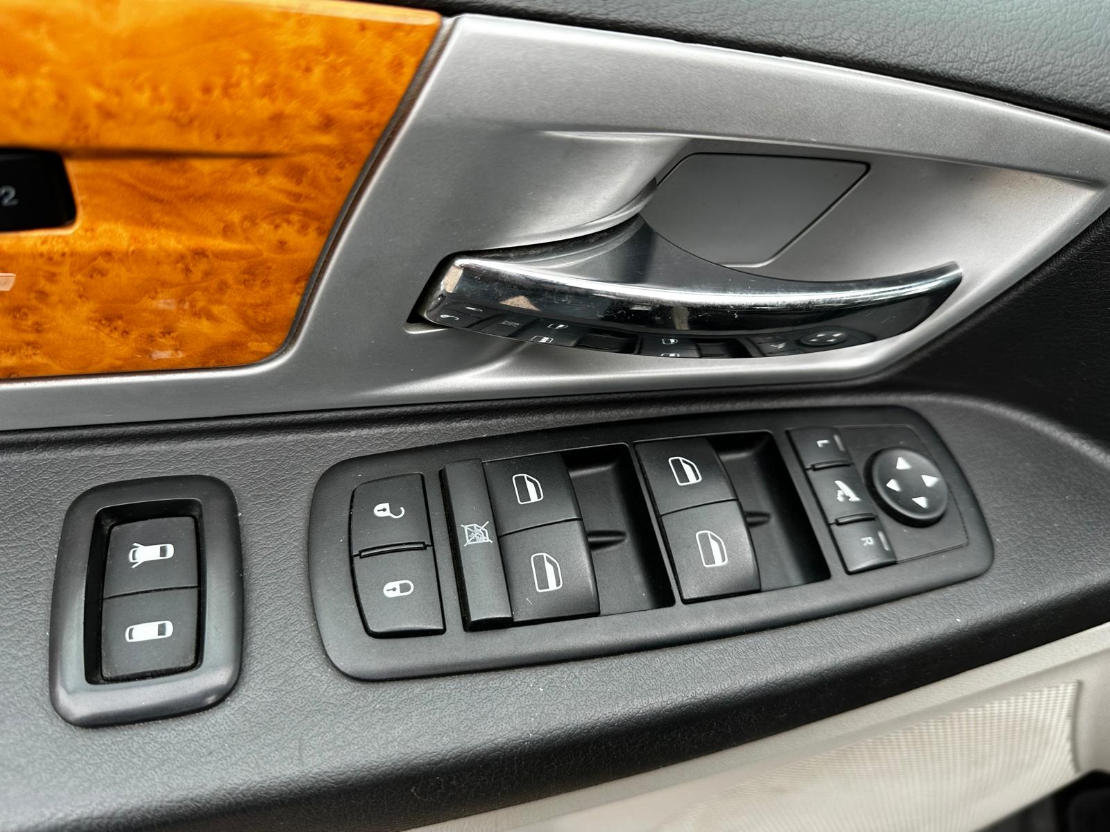 Chrysler Grand Voyager Stow&go limited edition 7-vietas