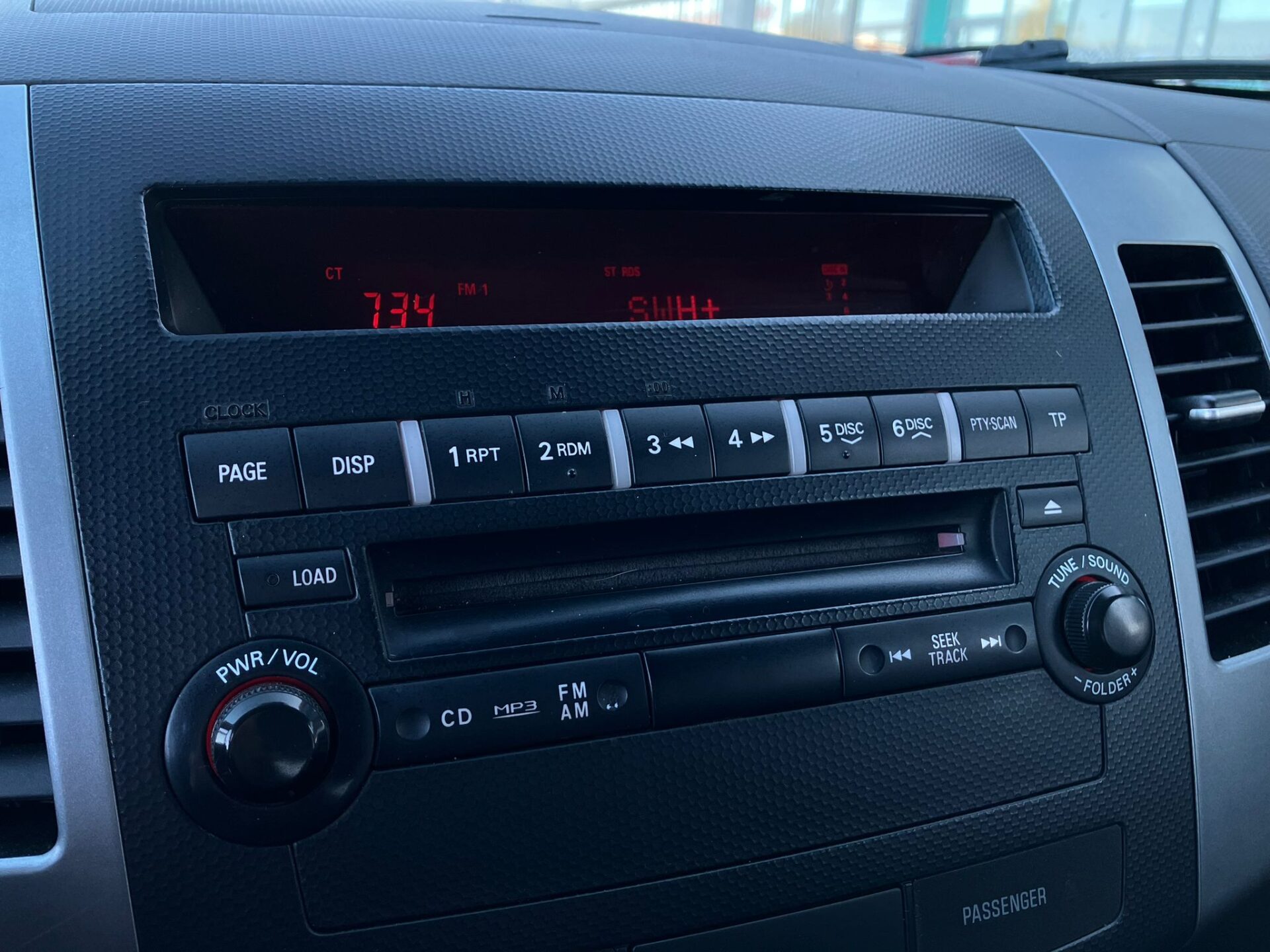 Mitsubishi Outlander 4×4 7-vietas