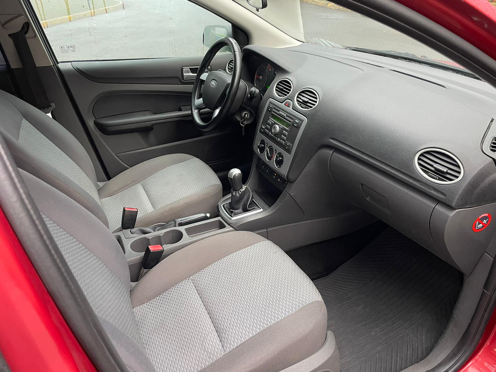 FORD FOCUS
