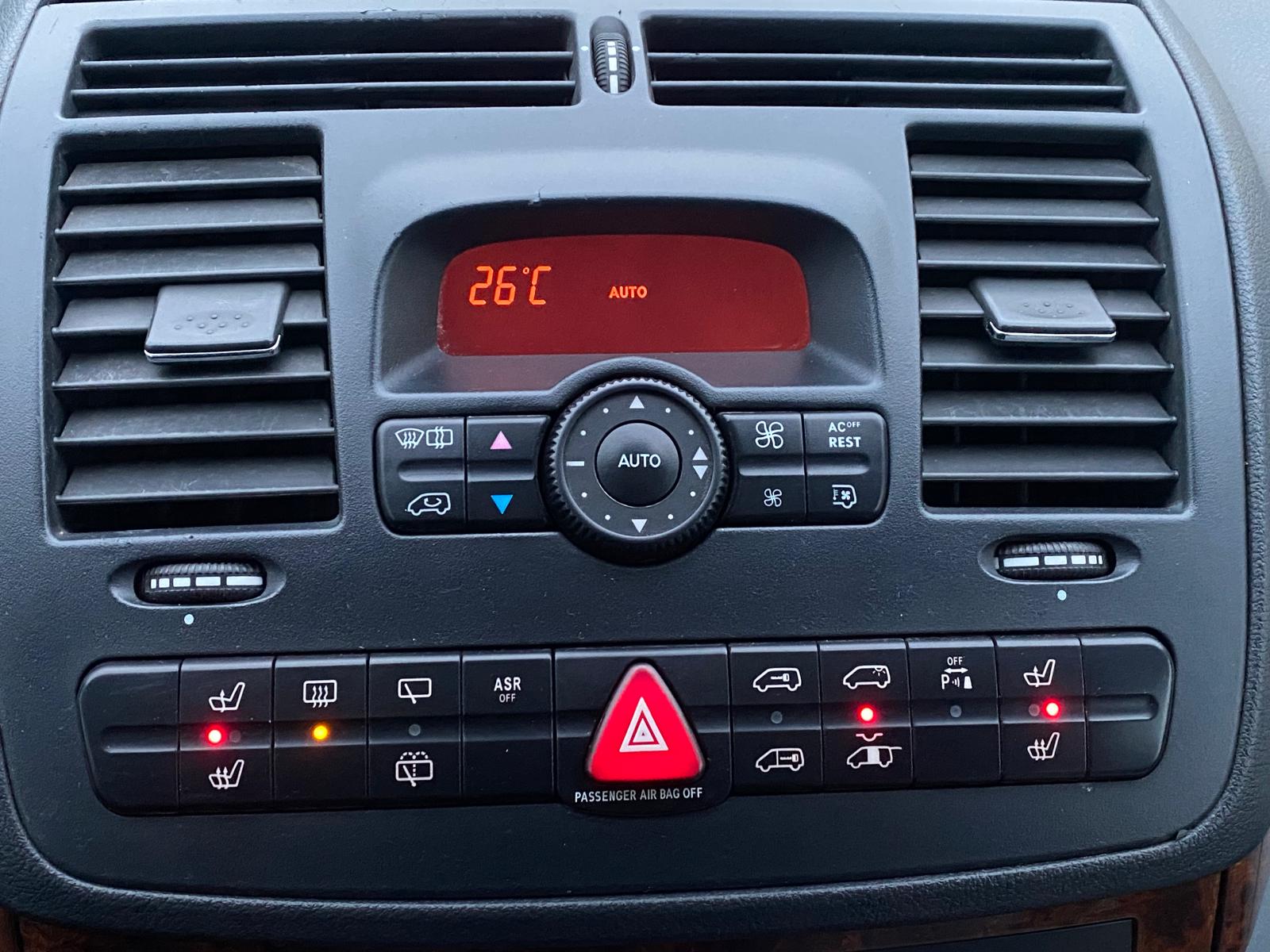 Mercedes Benz Viano Ambiente 8-vietas