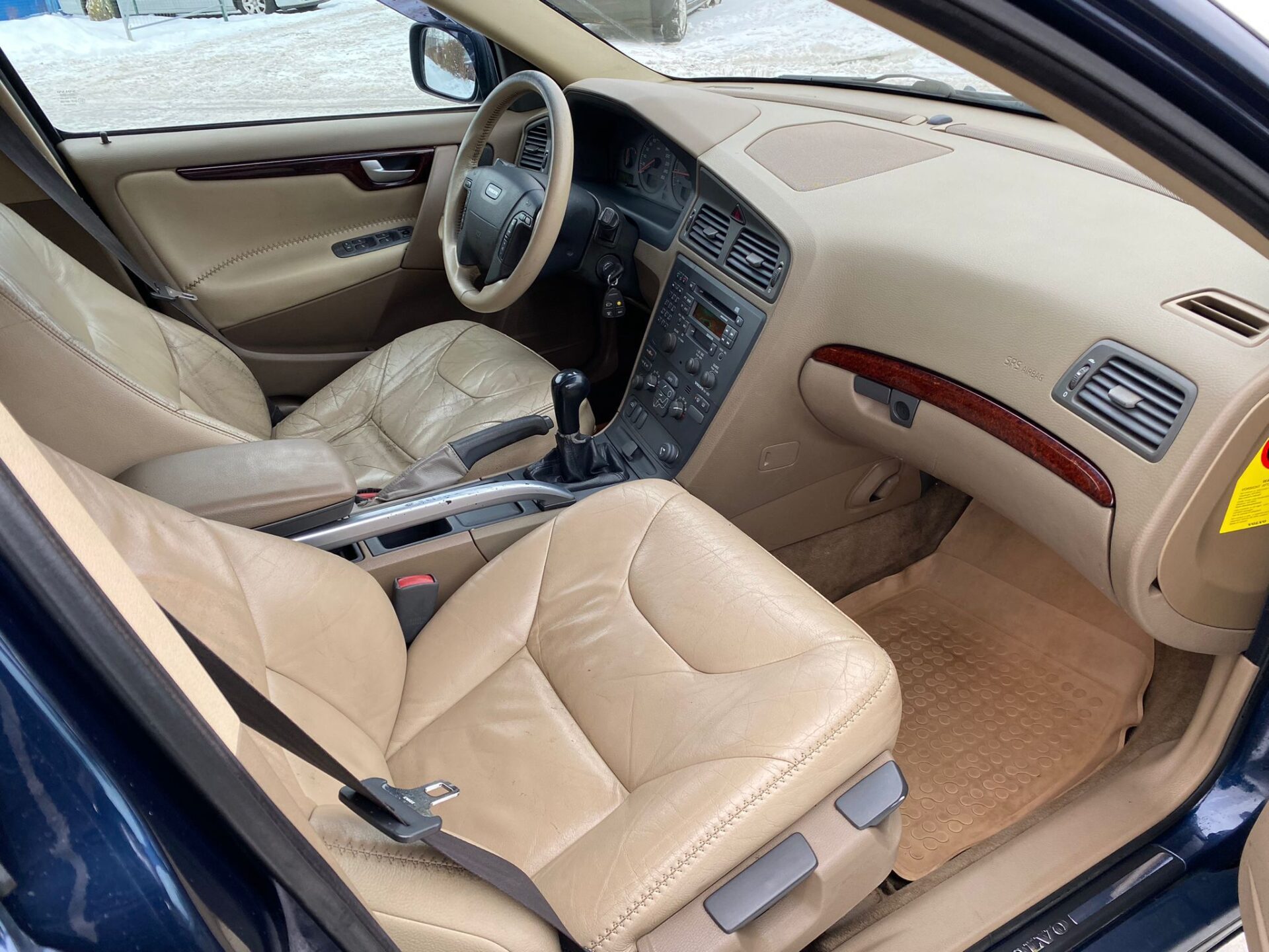 VOLVO XC70