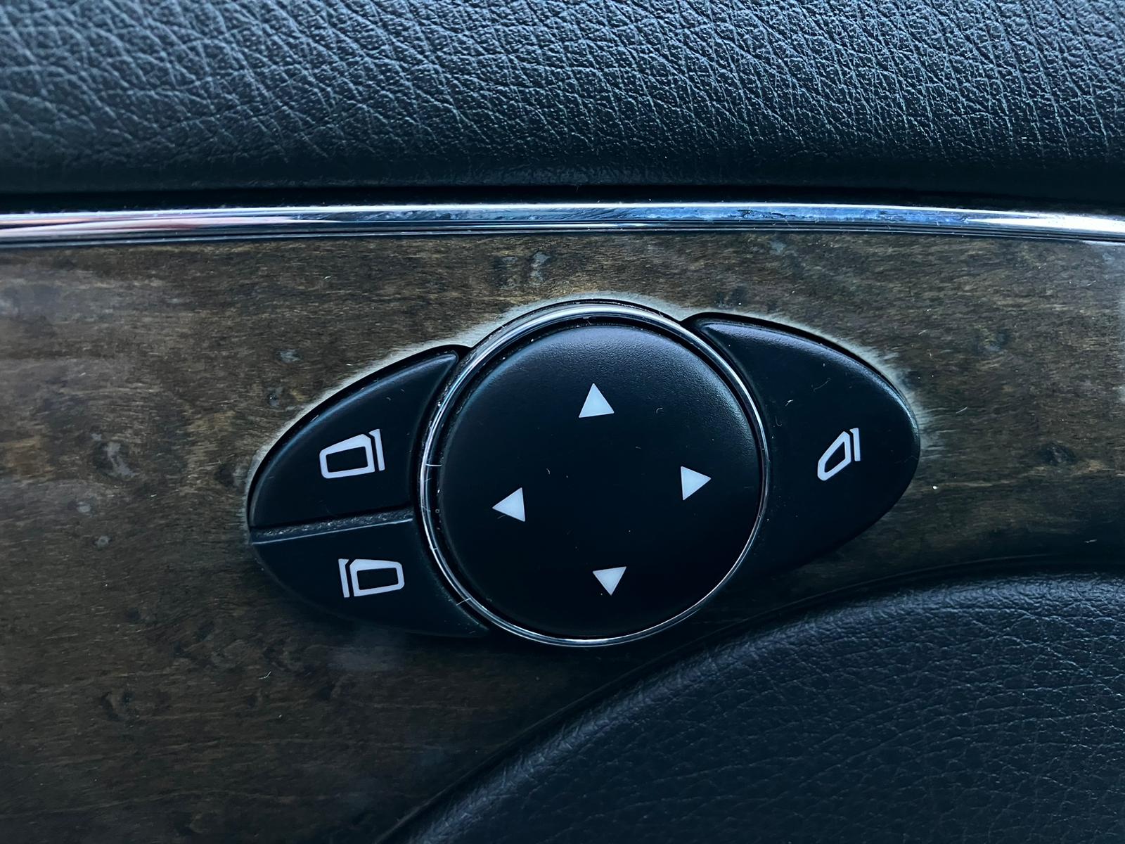 Mercedes Benz E320