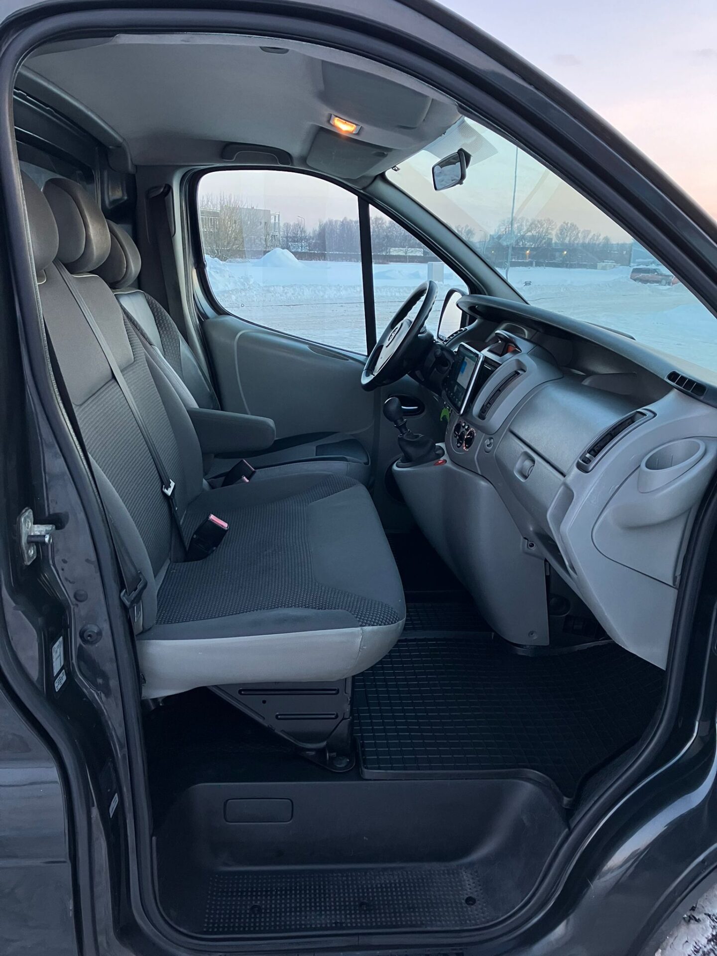 Opel Vivaro ( From Germany, not used in Latvia)