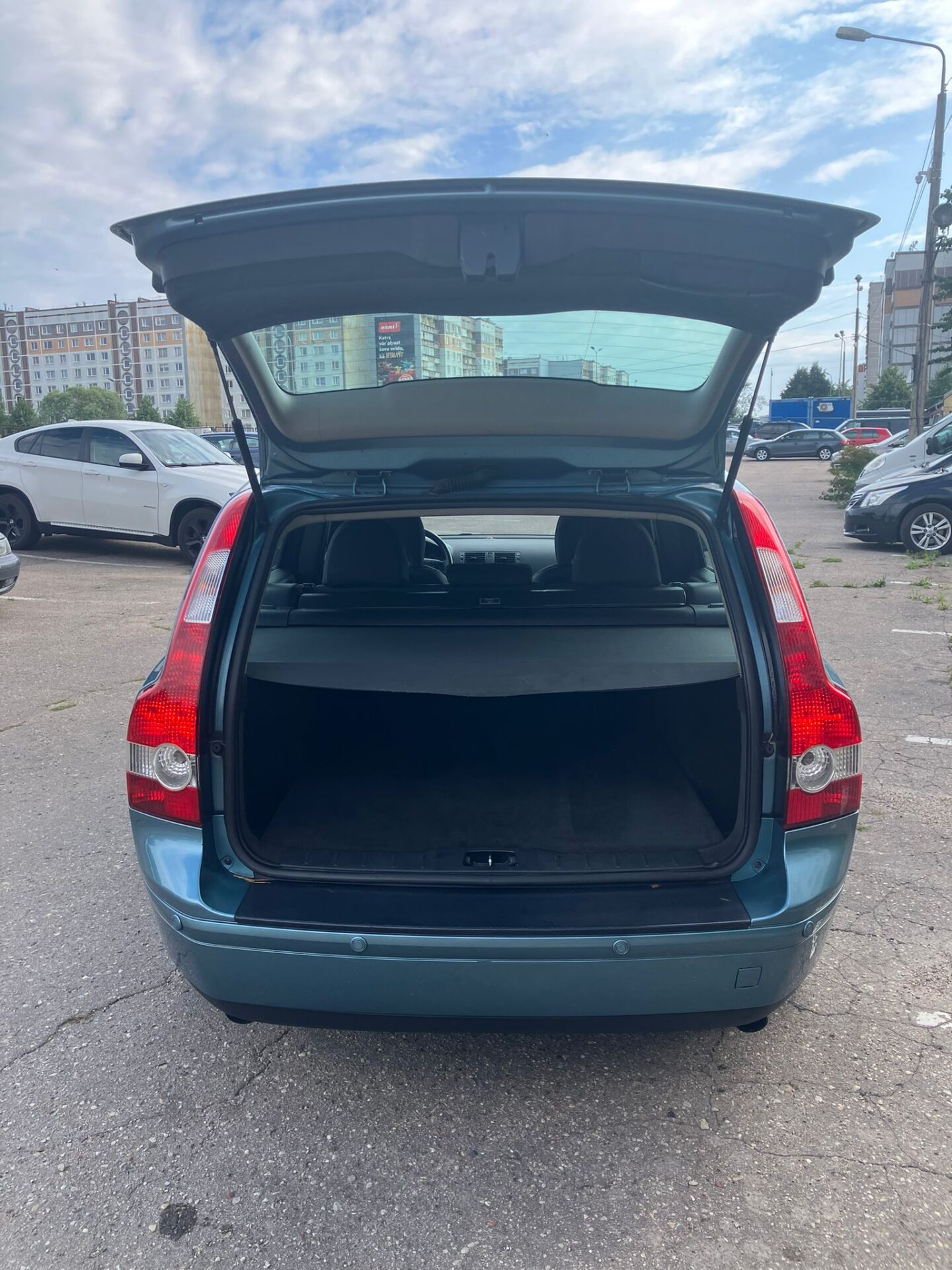 Volvo V50