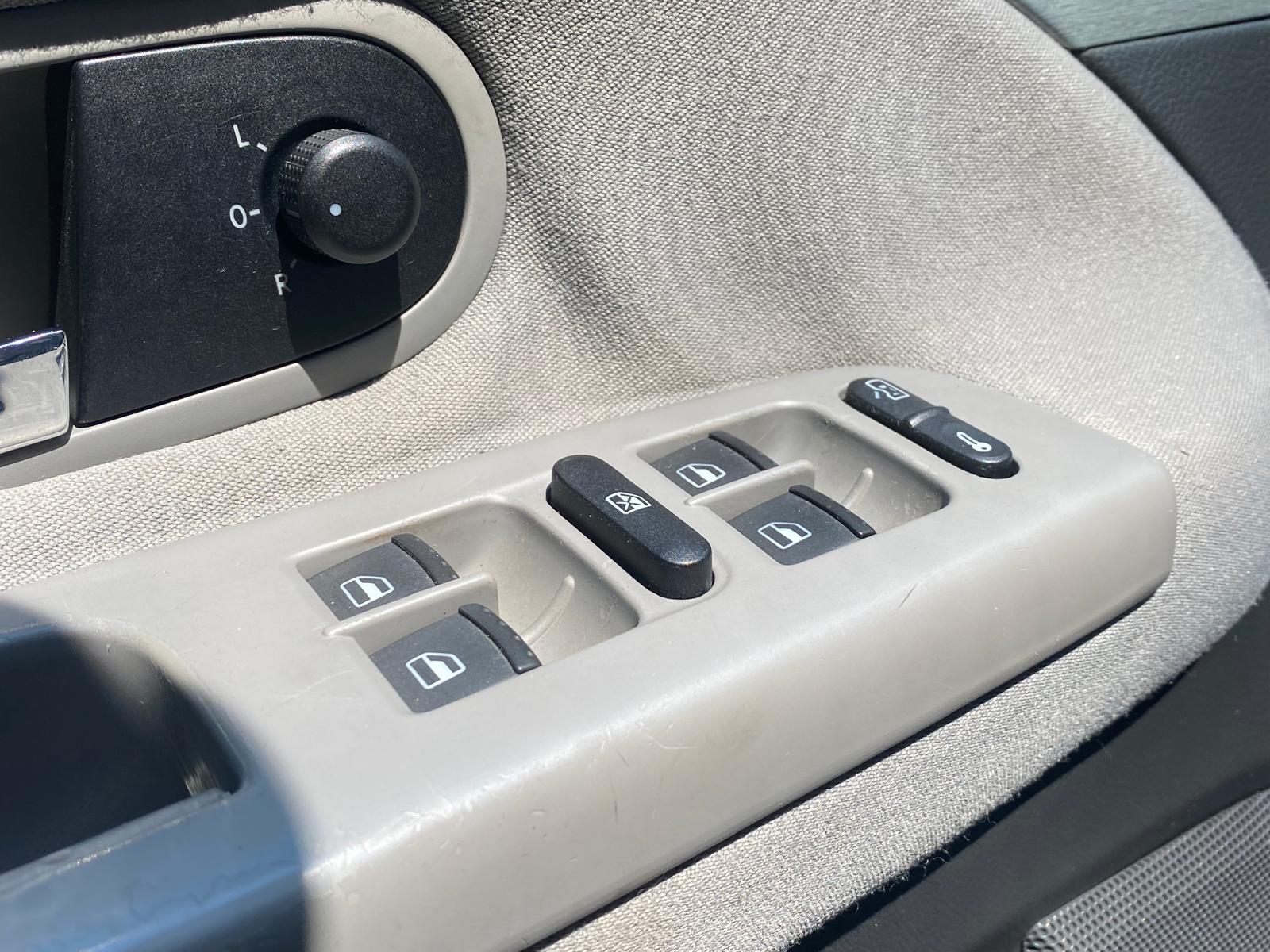 VW SHARAN FREESTYLE 7-VIETAS