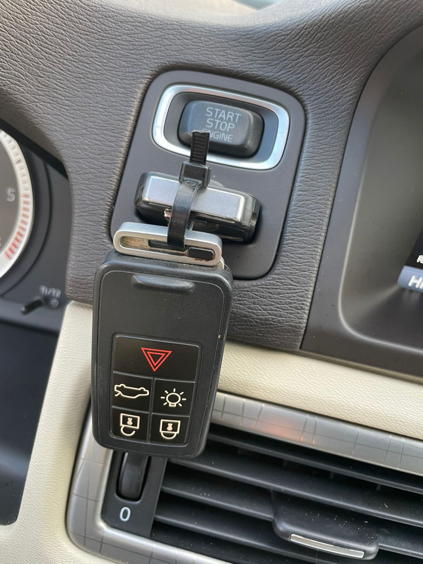 Volvo XC70 Summum 2012
