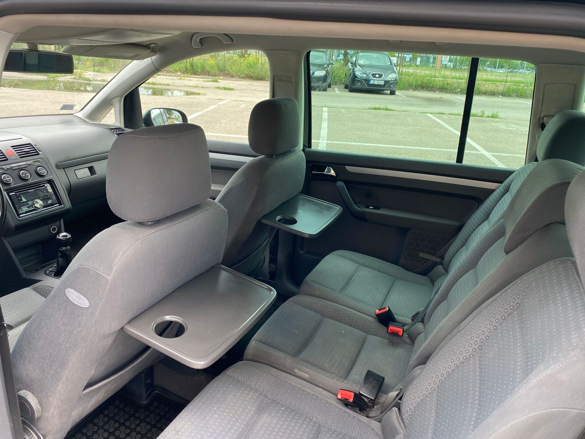 VW Touran 7-seats
