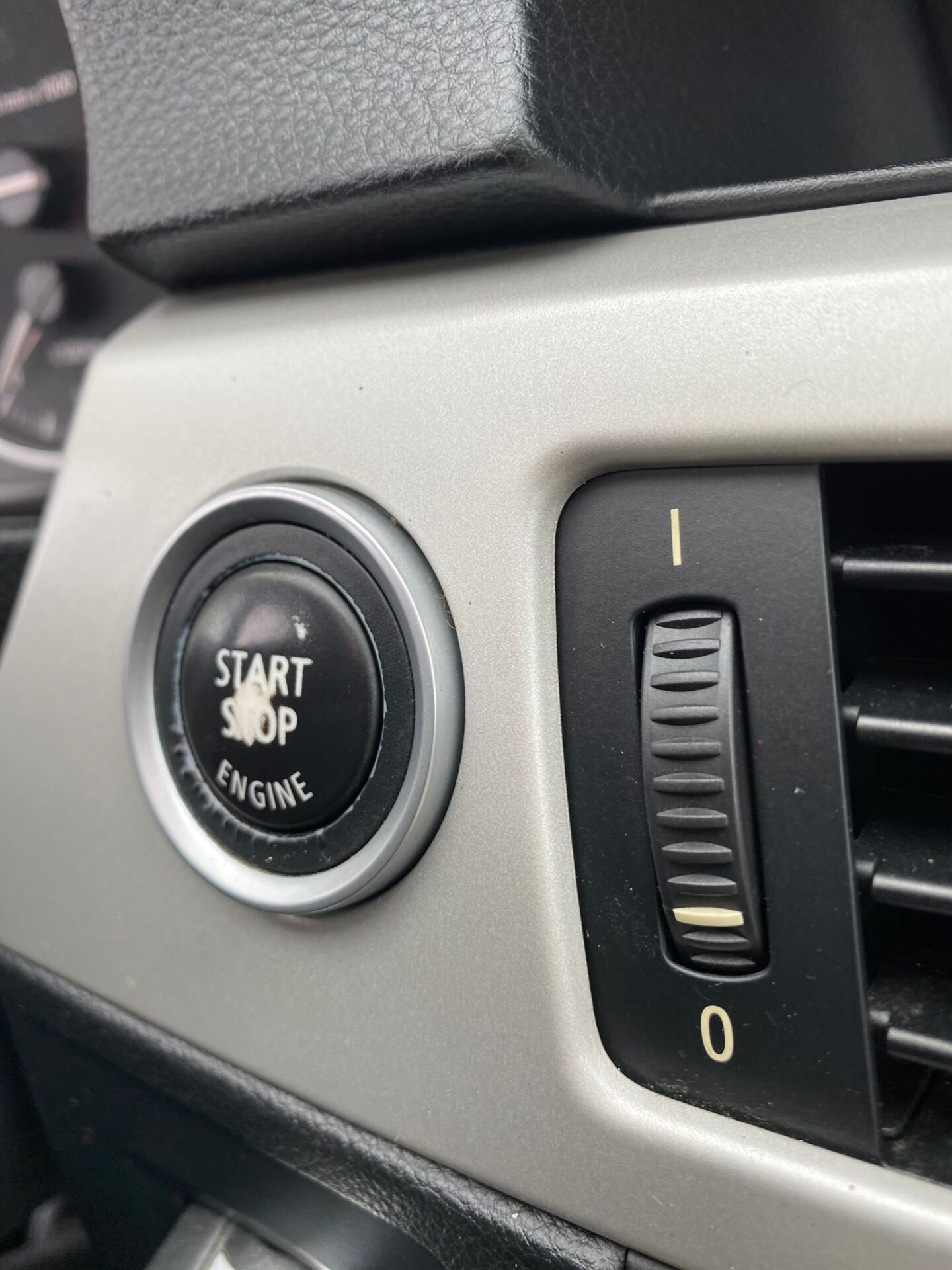 Bmw 318 (e90) (NO VĀCIJAS, LATVIJĀ NAV EKSPLUATĒTA)