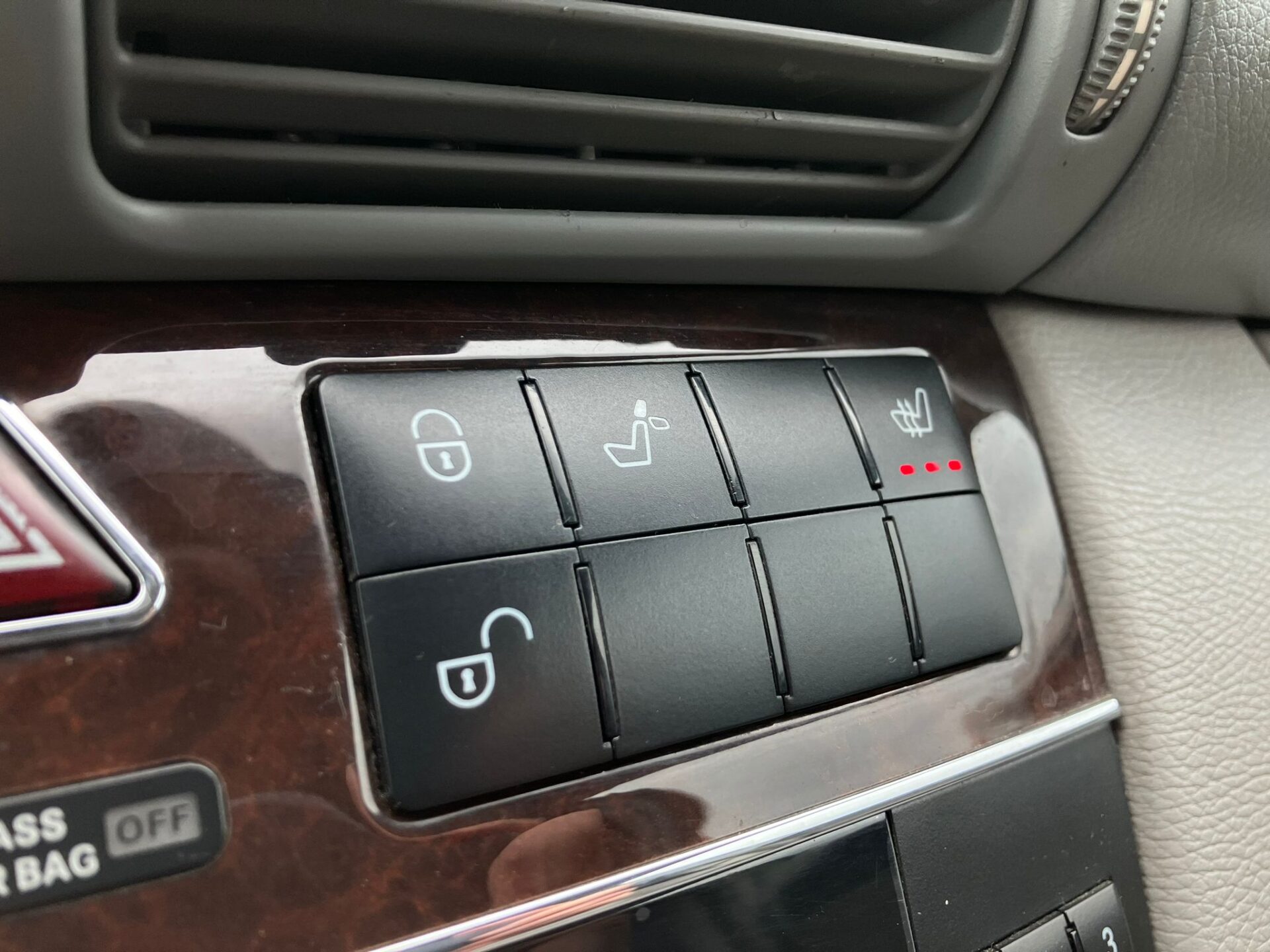 Mercedes C240