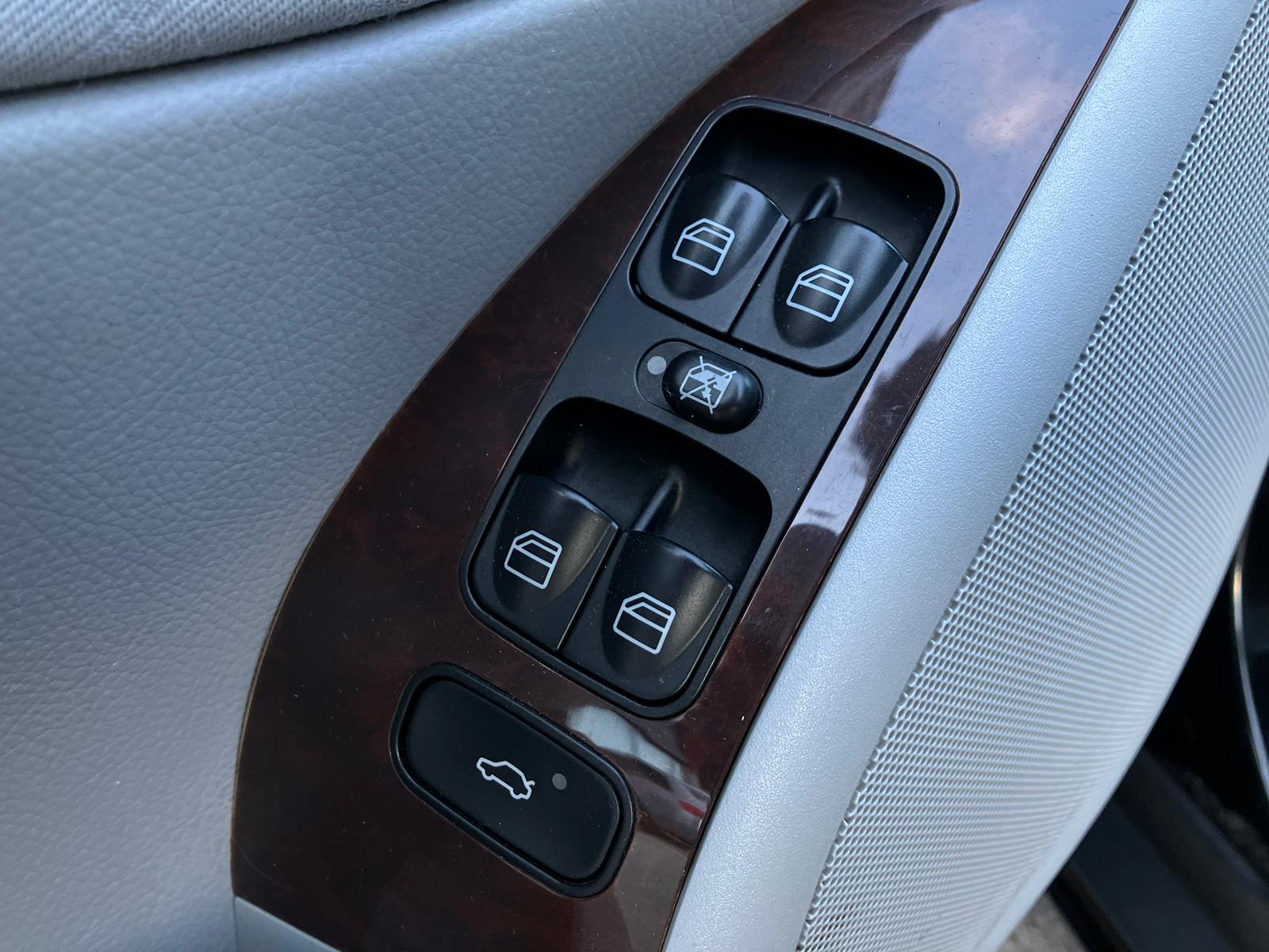 Mercedes Benz C220