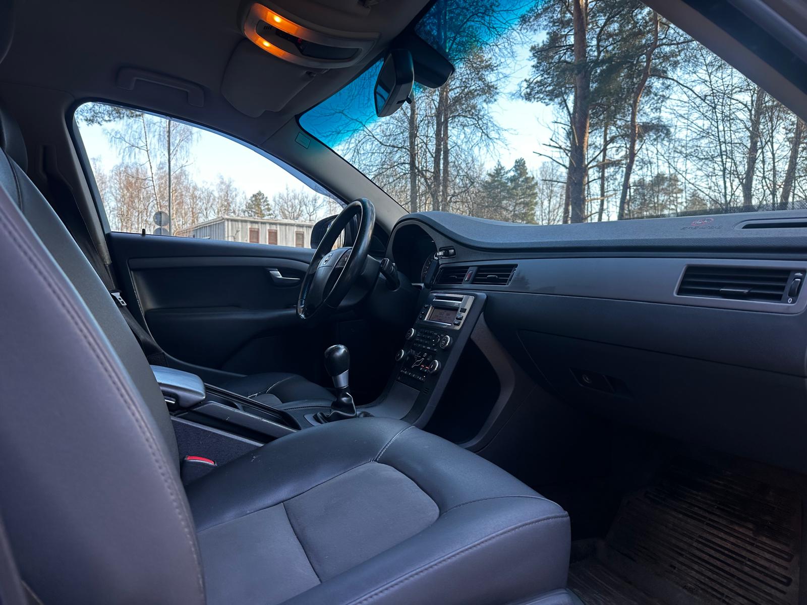 VOLVO V70