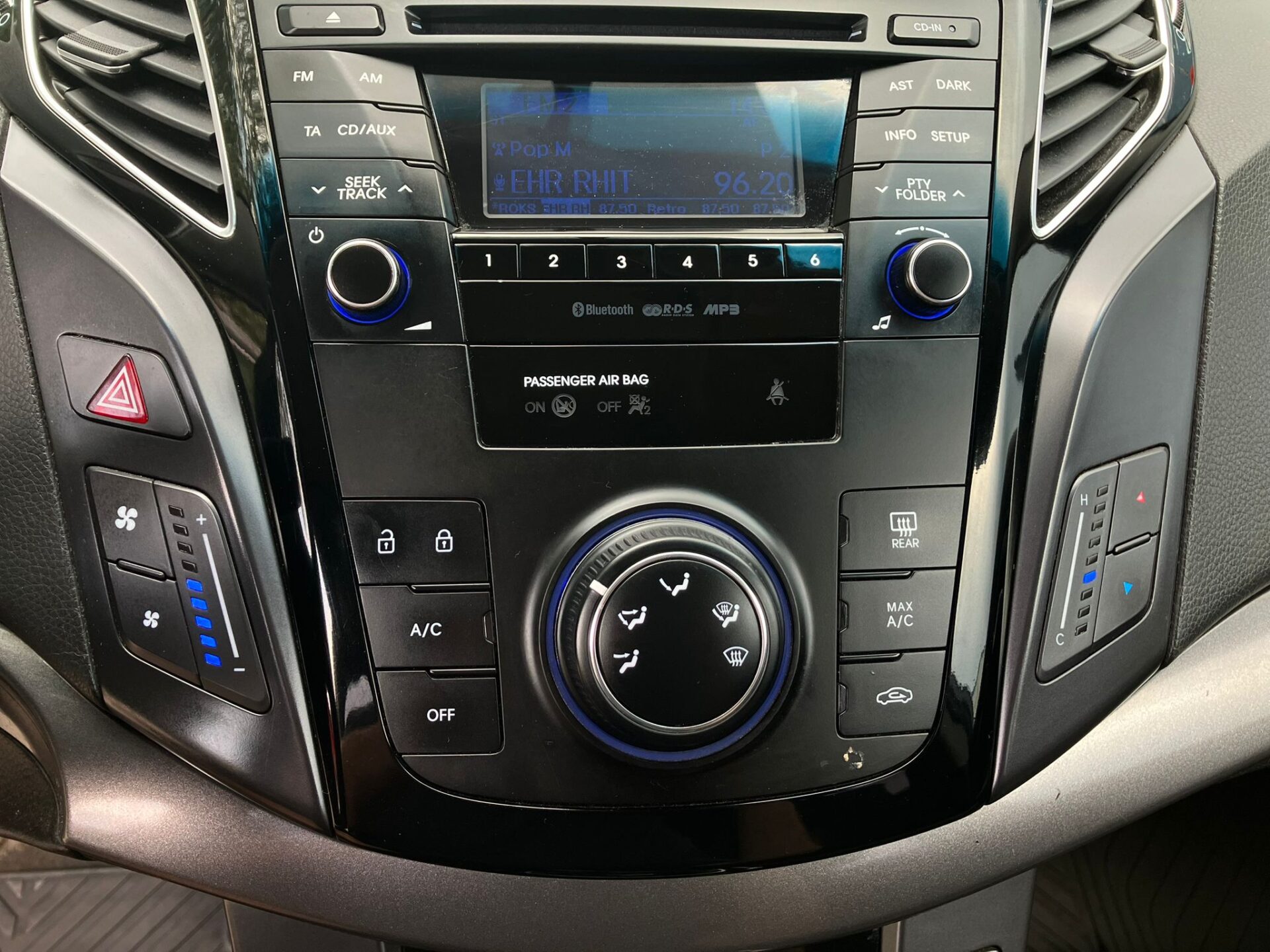 Hyundai i40 blue