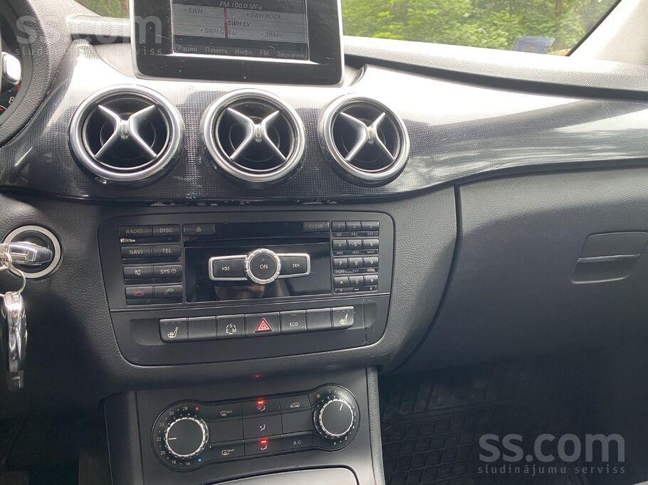 MERCEDES BENZ B200 AVANTGARDE