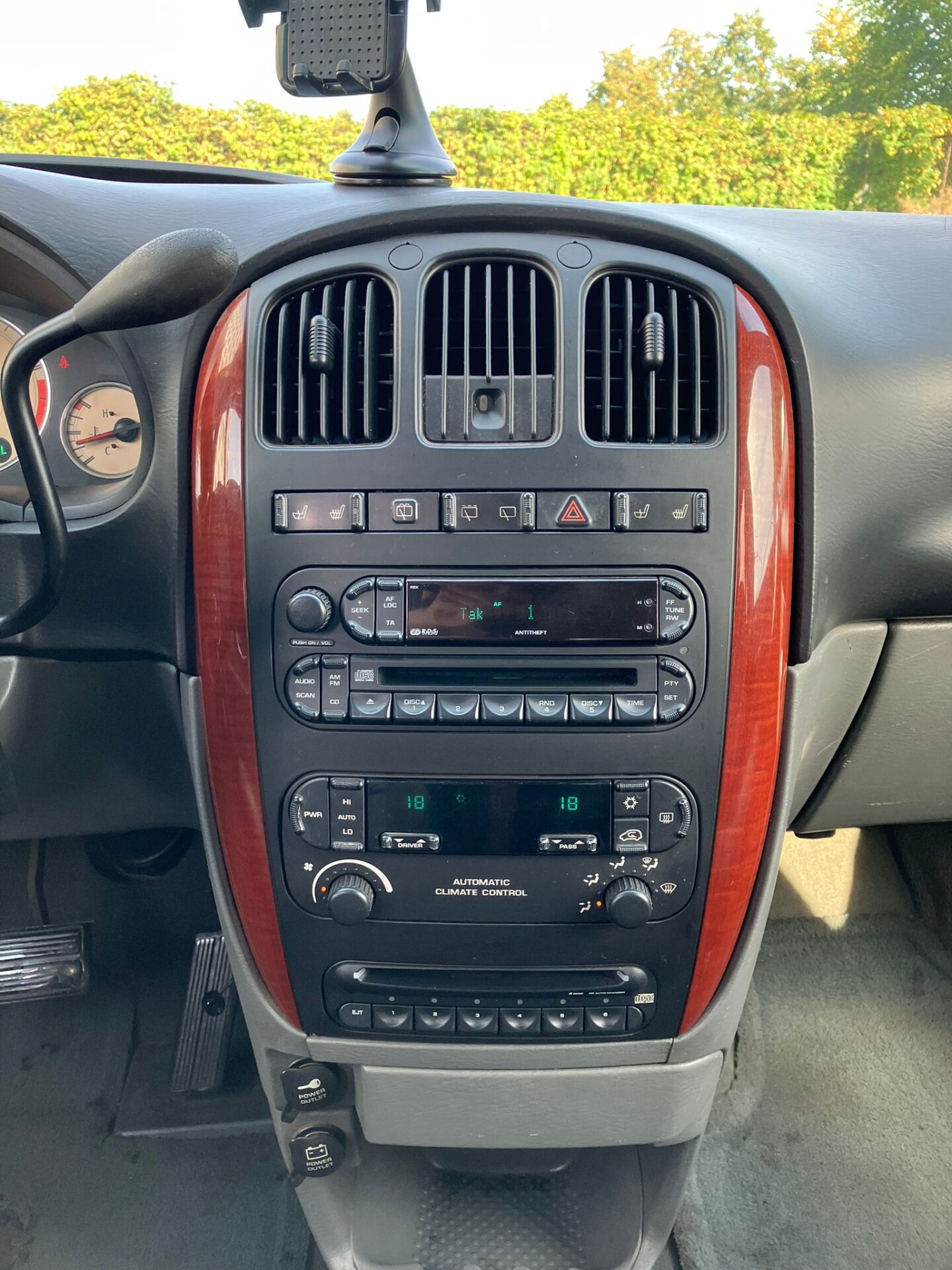 Chrysler Grand Voyager Stow&go 7 vietas