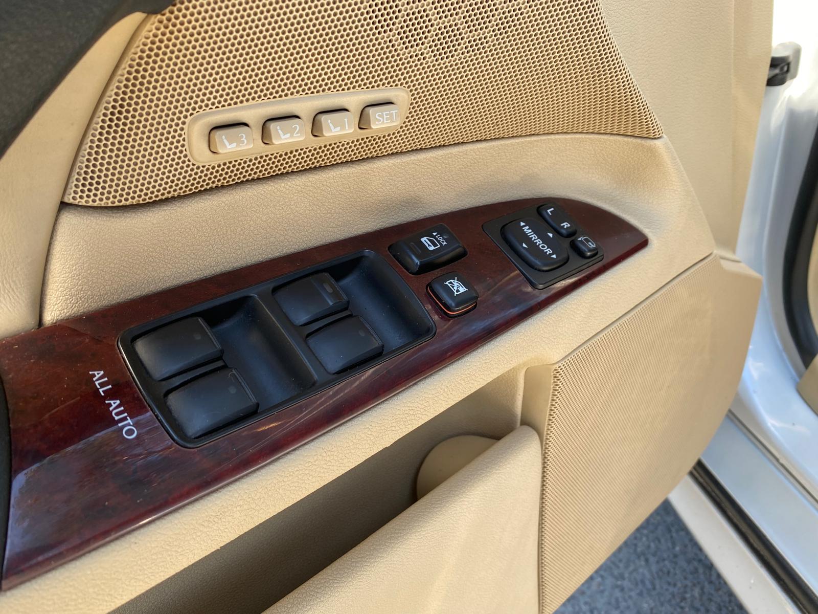 LEXUS IS 220
