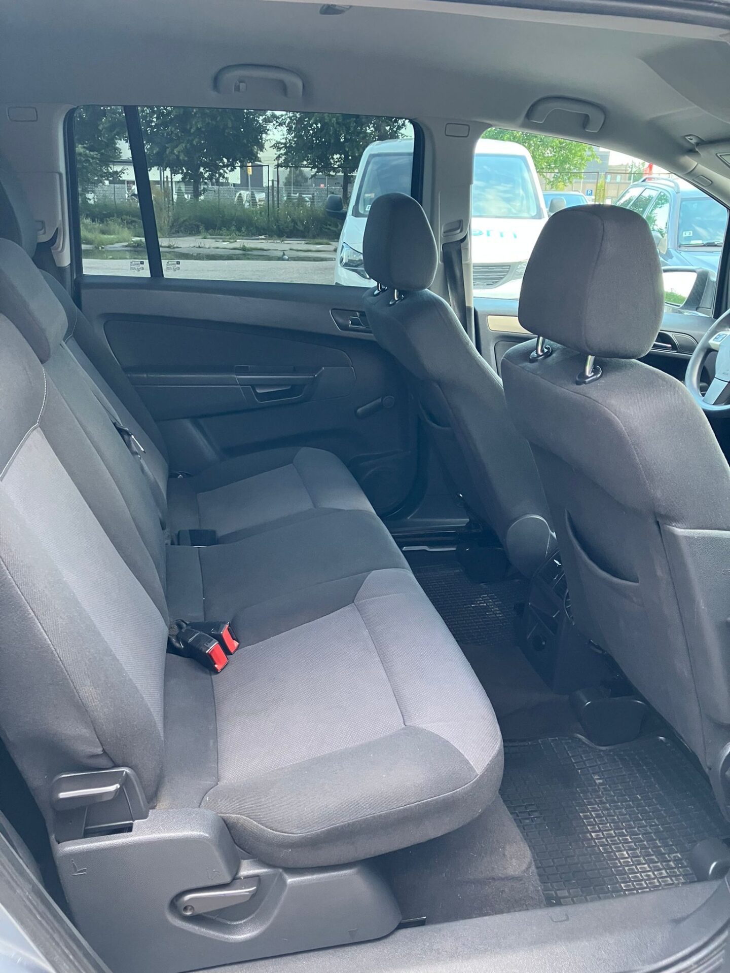 Opel Zafira 7-vietas