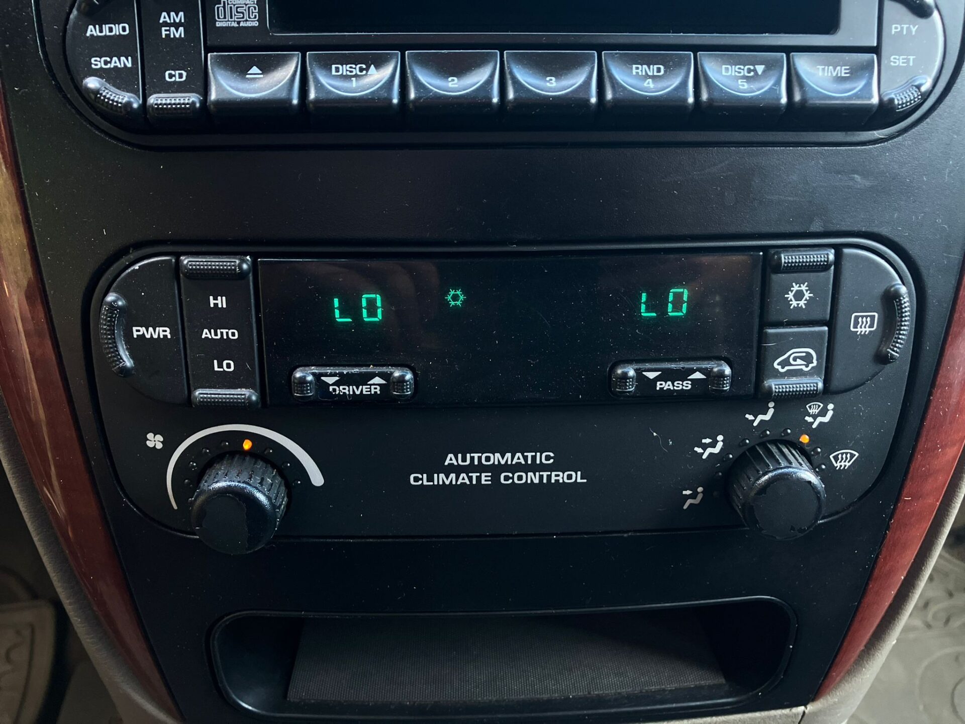 Chrysler Grand Voyager 7-vietas
