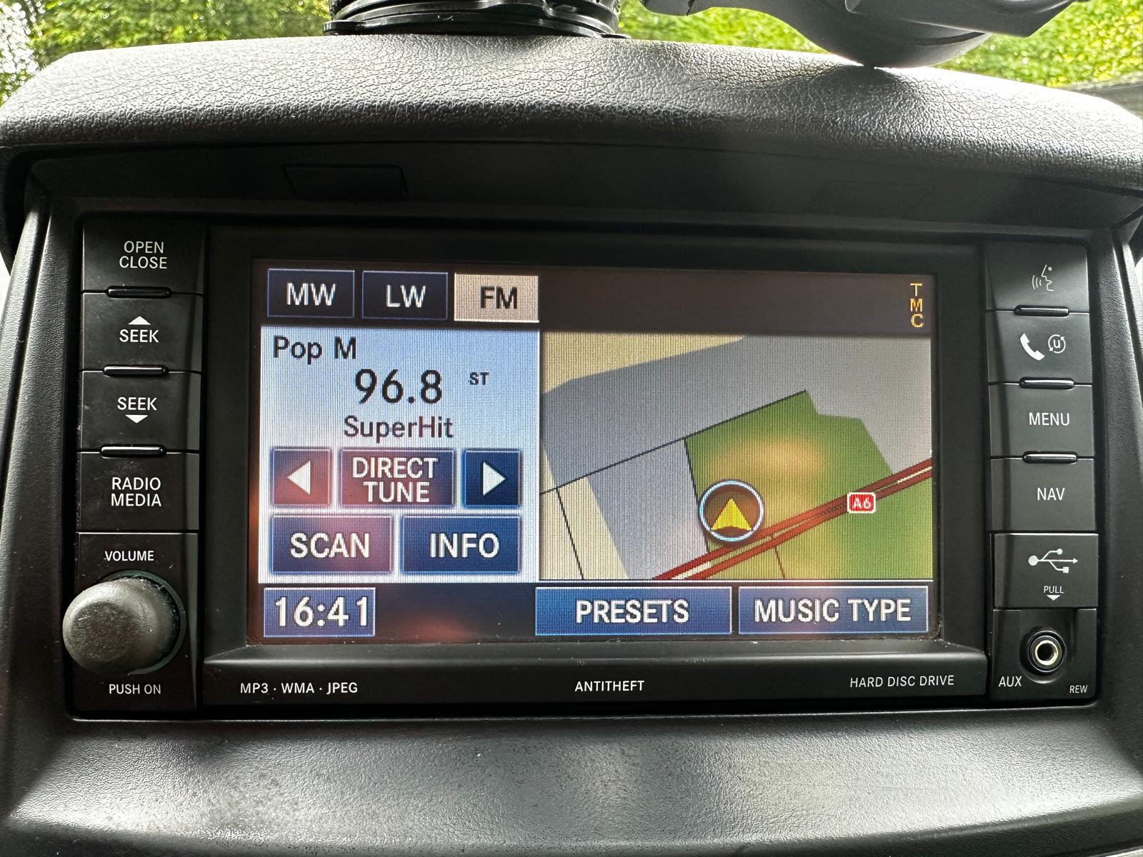 CHRYSLER GRAND VOYAGER STOW N GO 7 VIETAS