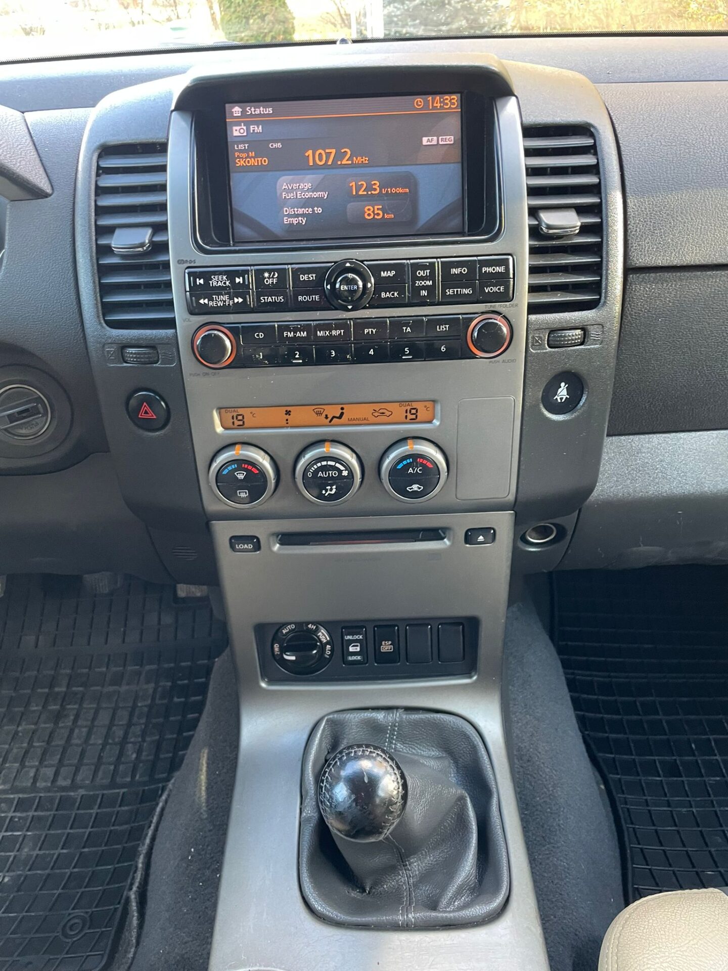 NISSAN PATHFINDER 4×4 7-vietas