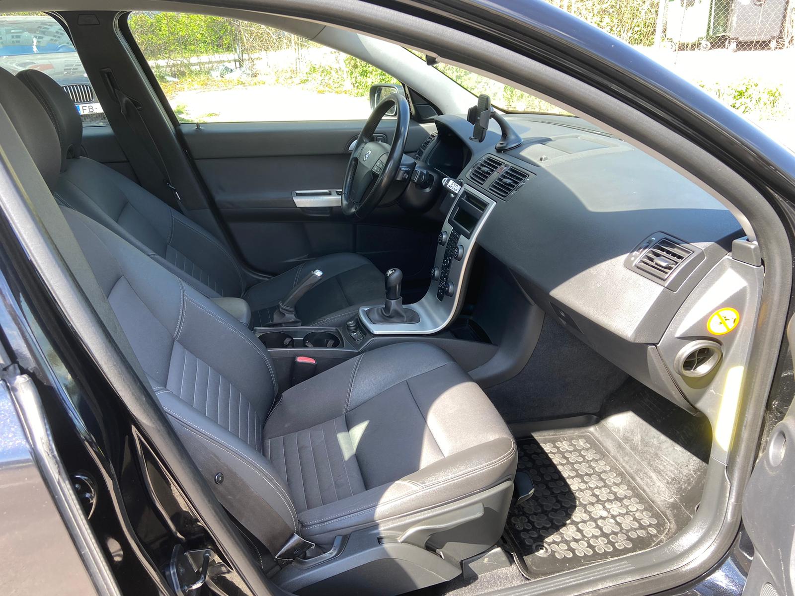 VOLVO S40