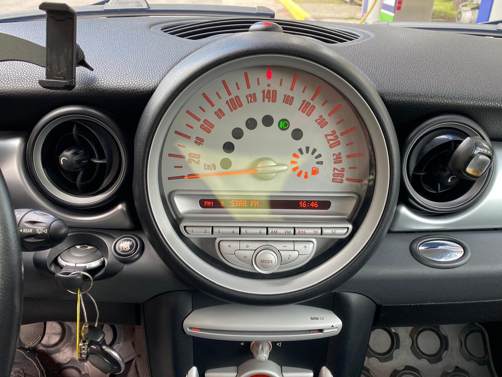 MINI COOPER CLUBMAN