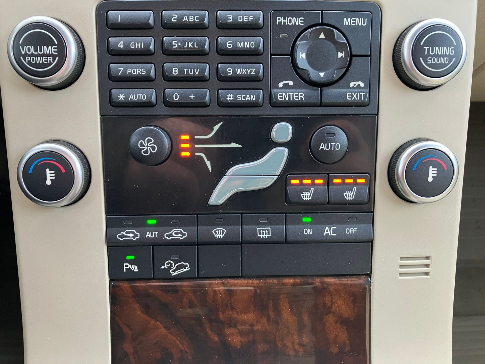 Volvo Xc70 Summum