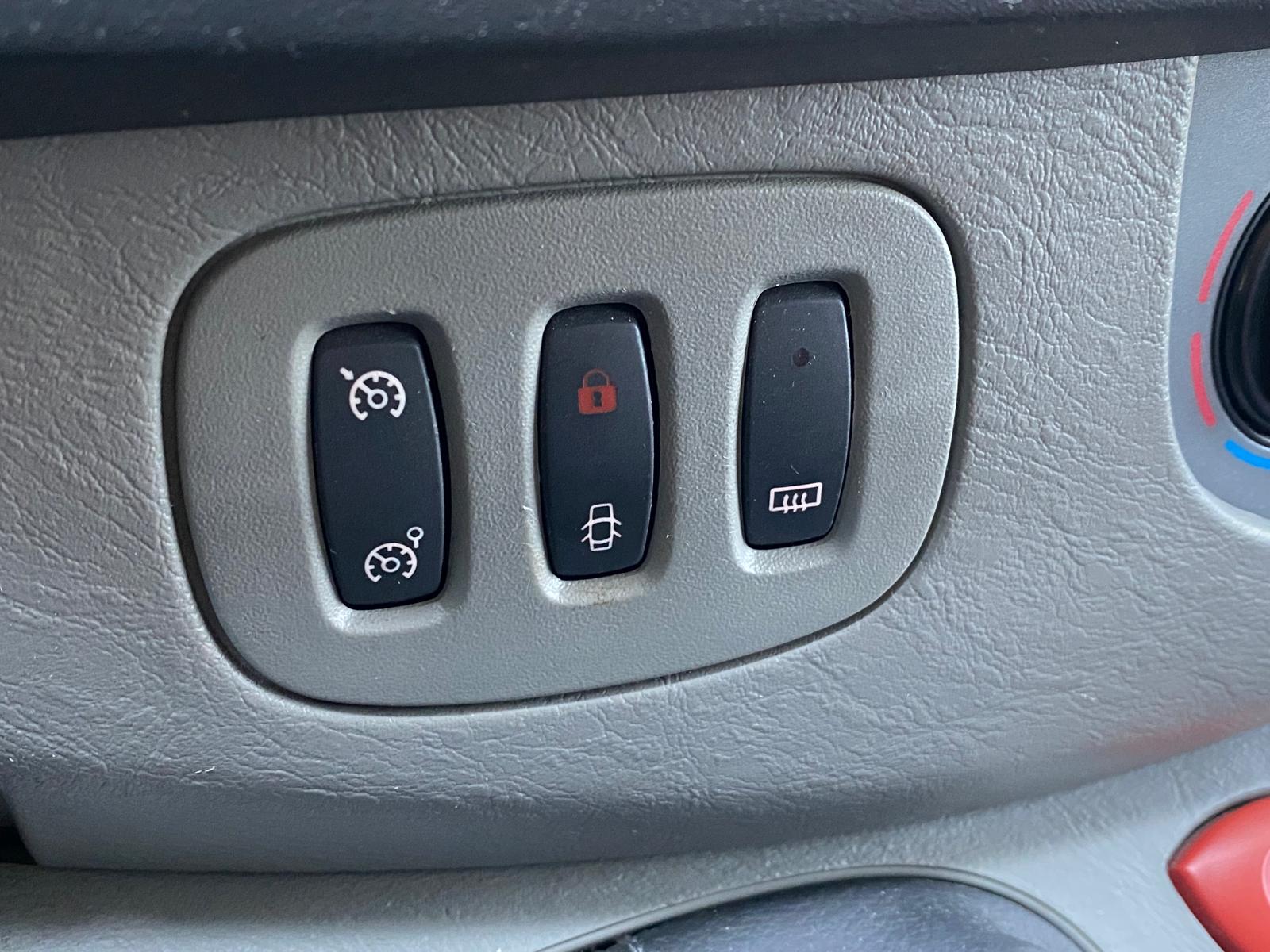 Renault Trafic 8 vietas