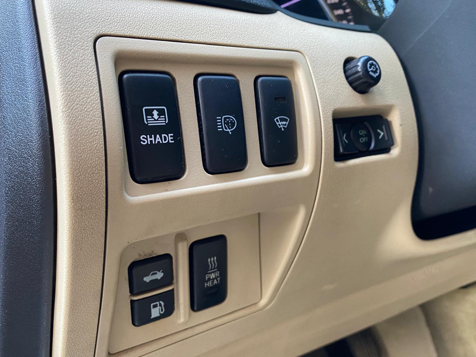 LEXUS IS 220