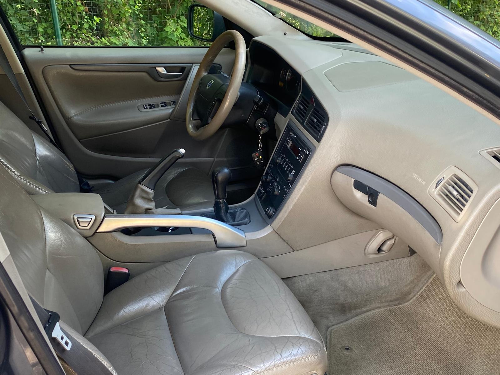 VOLVO XC70