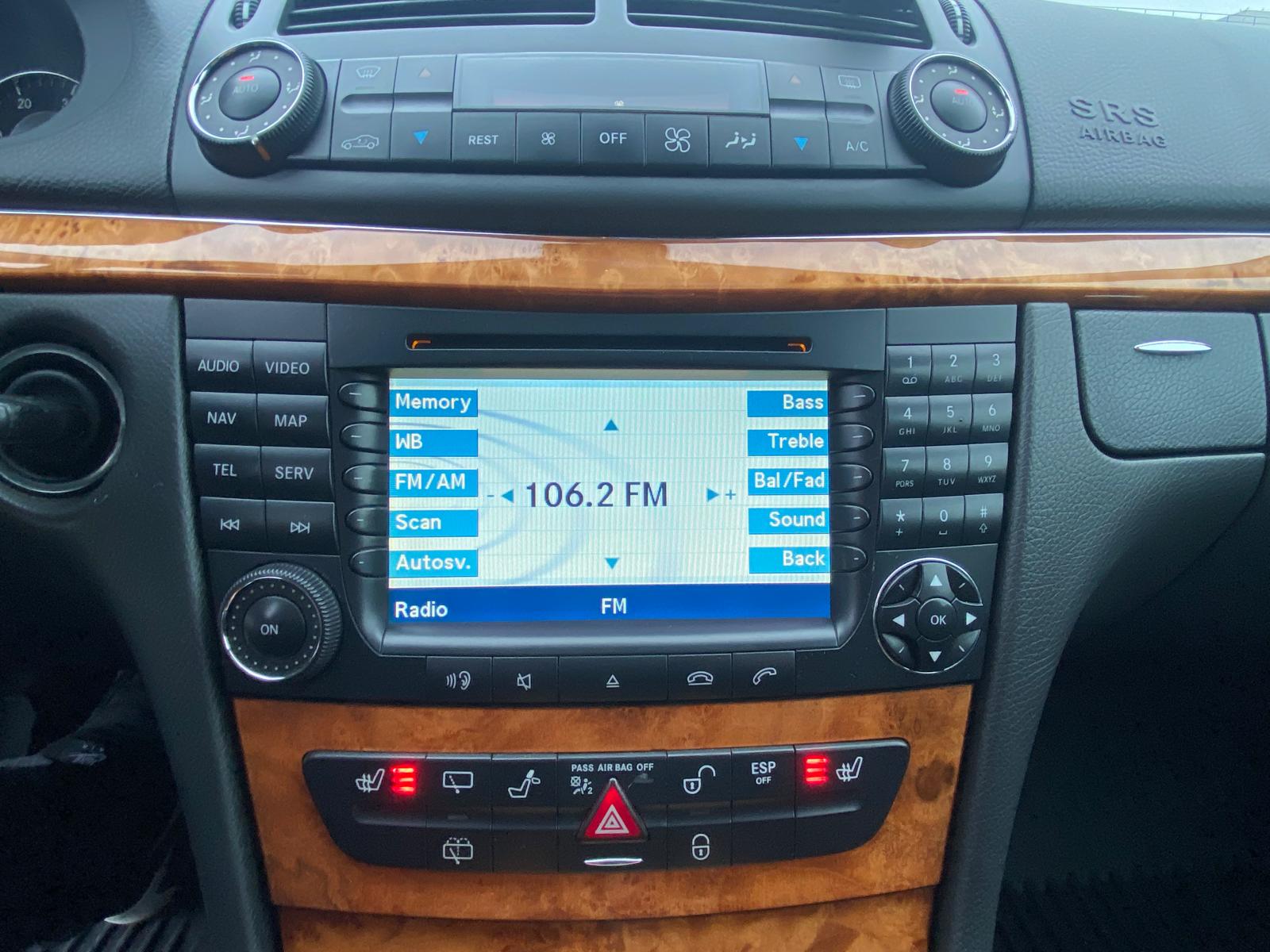 Mercedes Benz E320 Elegance