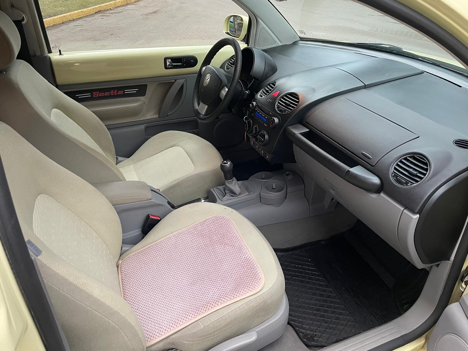 VW NEW BEETLE