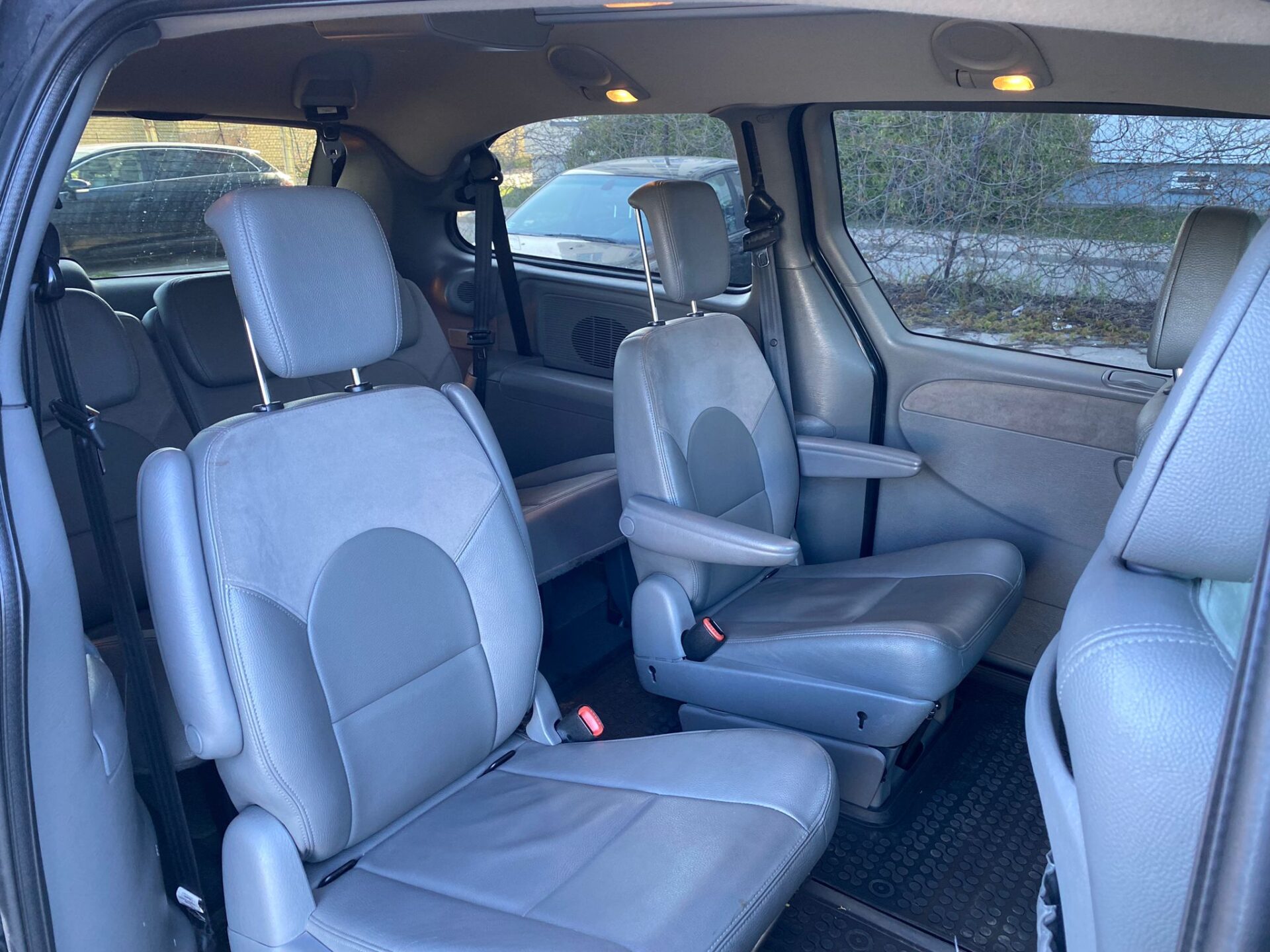 Chrysler Grand Voyager Stow Go 7-vietas
