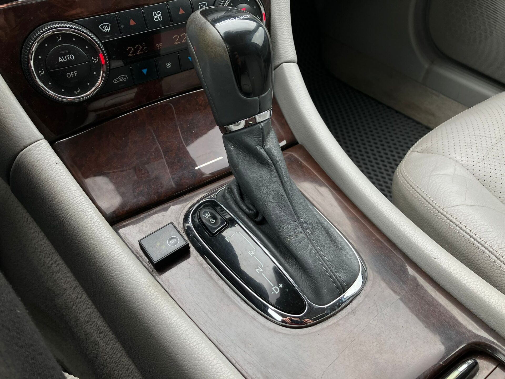 Mercedes C240