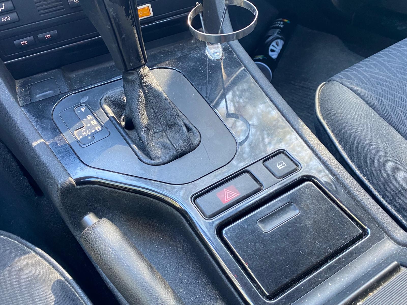 BMW 525