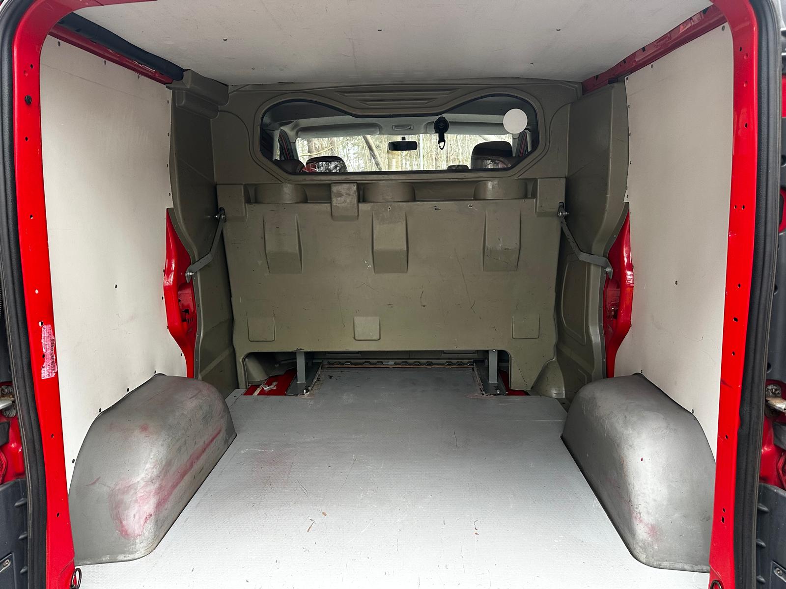 Opel Vivaro 5 seats