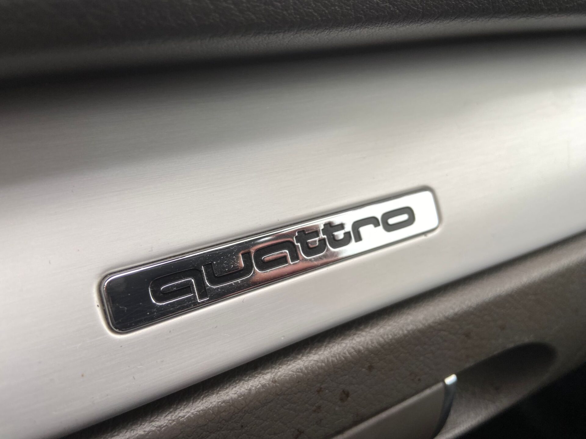 Audi A4 quattro S-Line