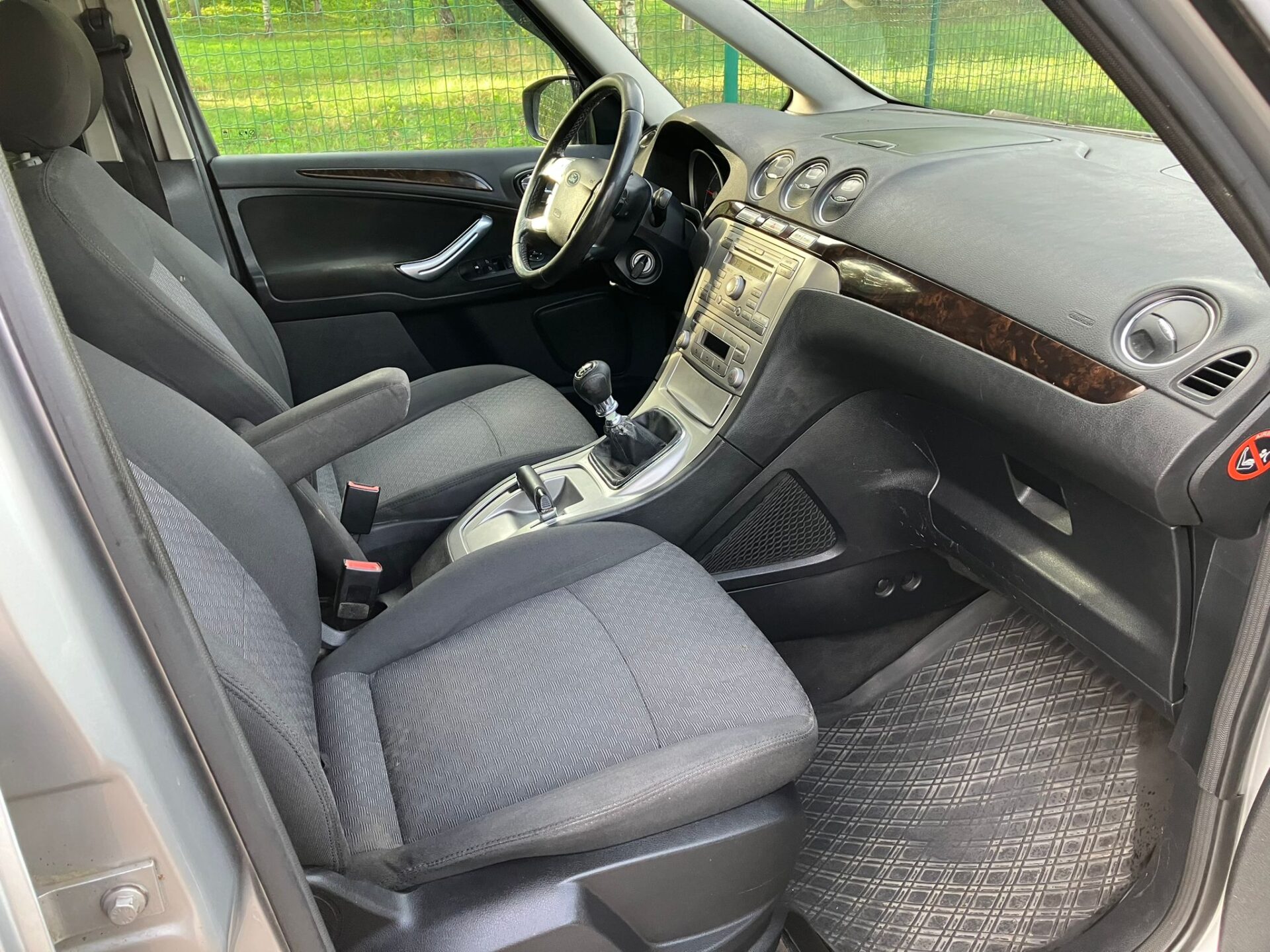 Ford Galaxy Ghia 7-vietas