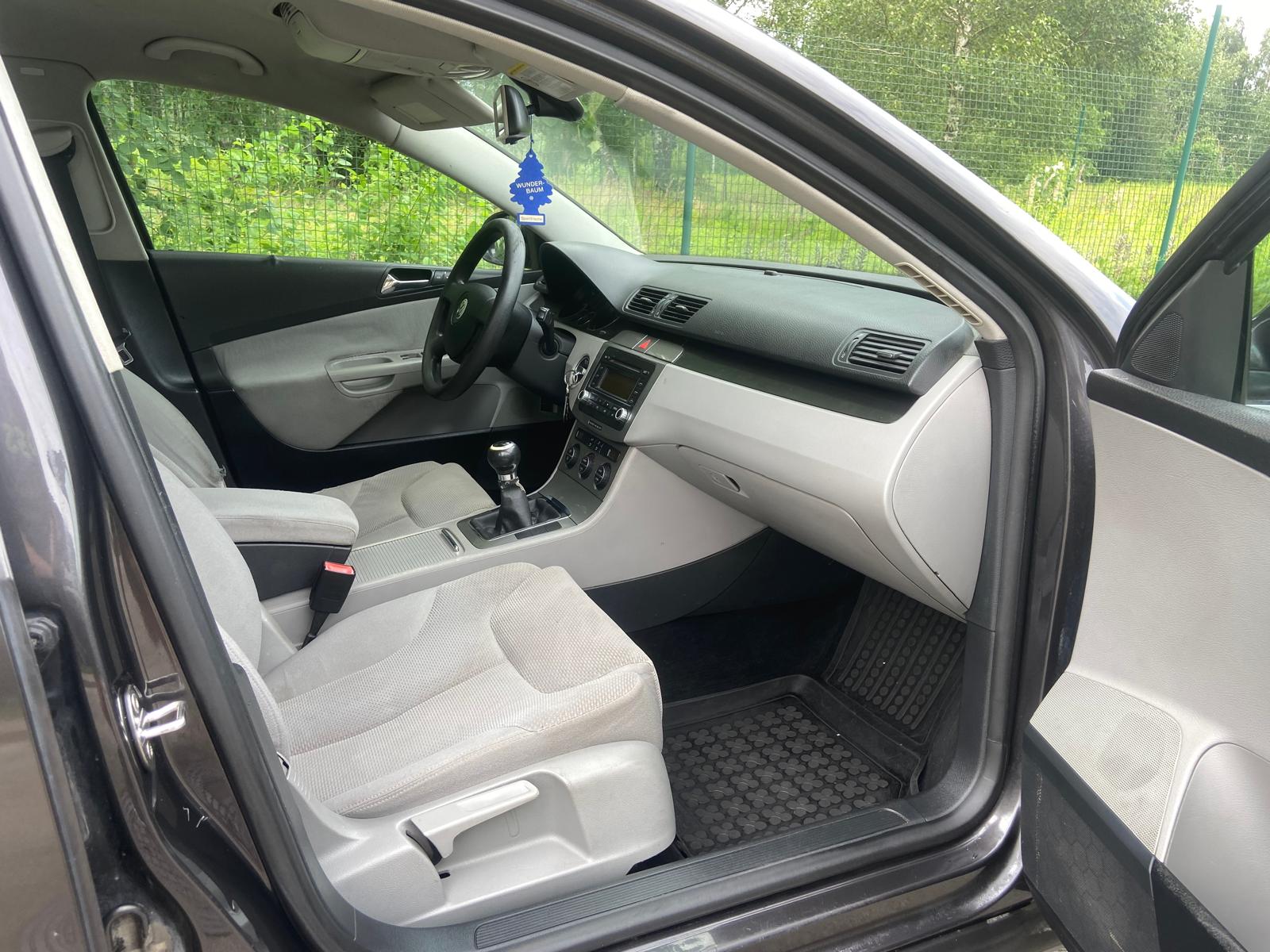 VW Passat (B6)