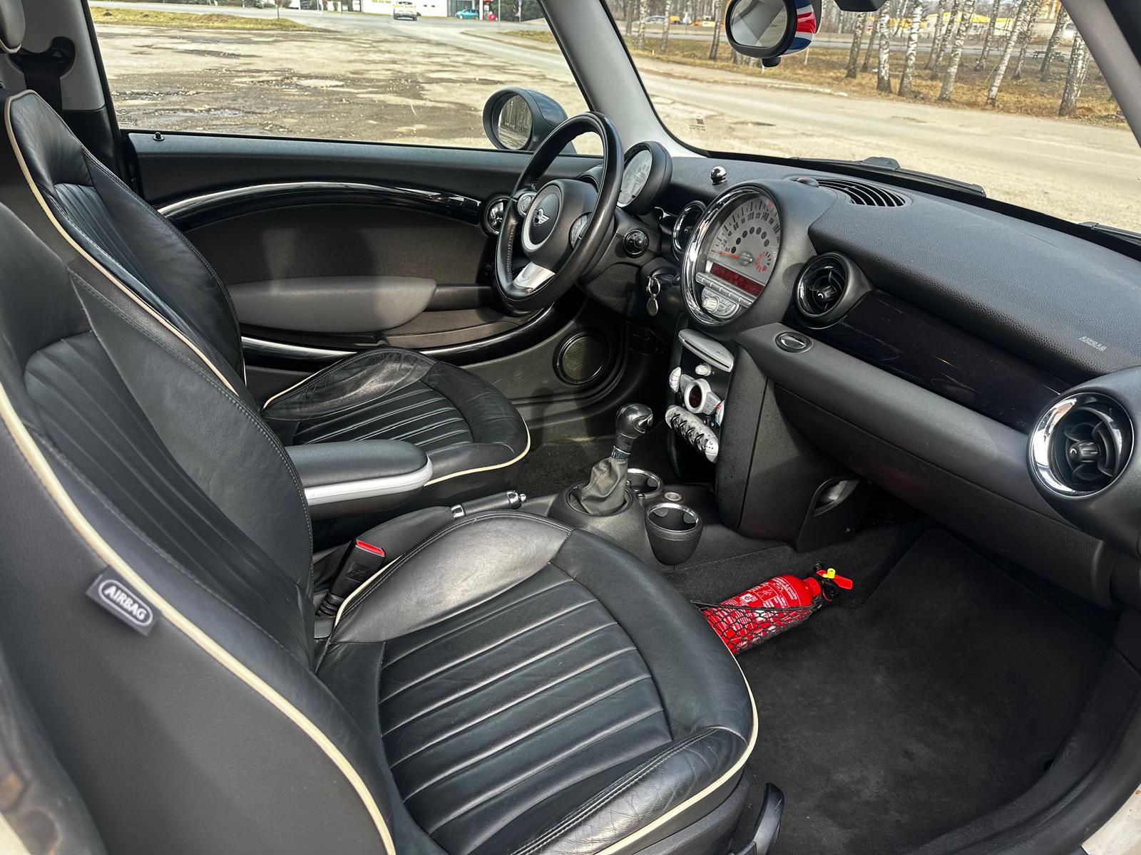 Mini cooper clubman