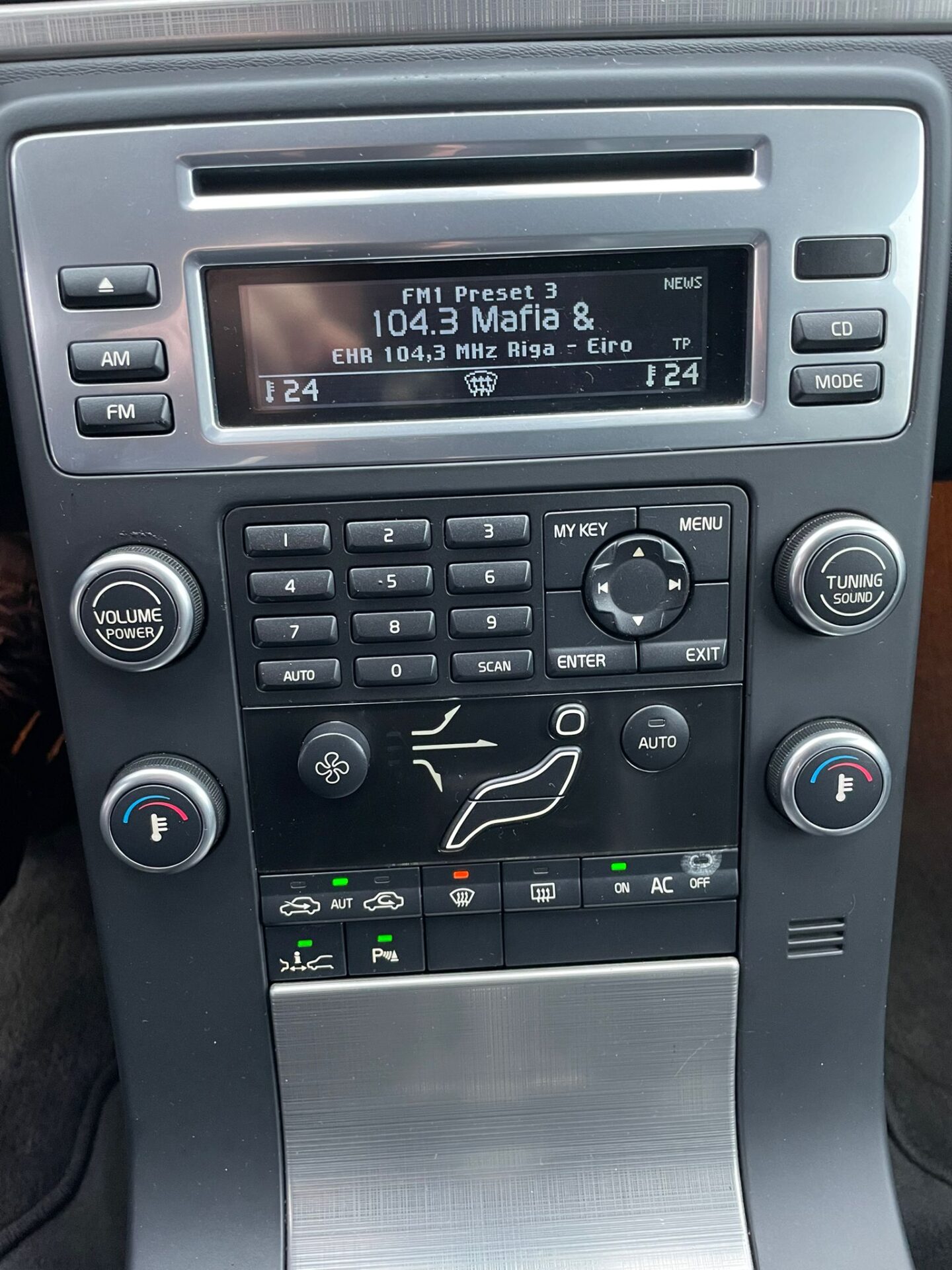 Volvo V70