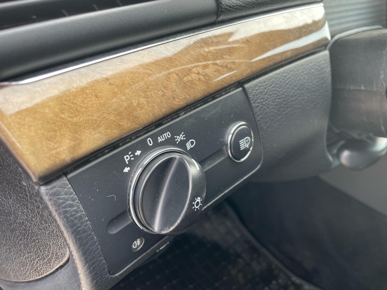 Mercedes Benz E320 AVANTGARDE