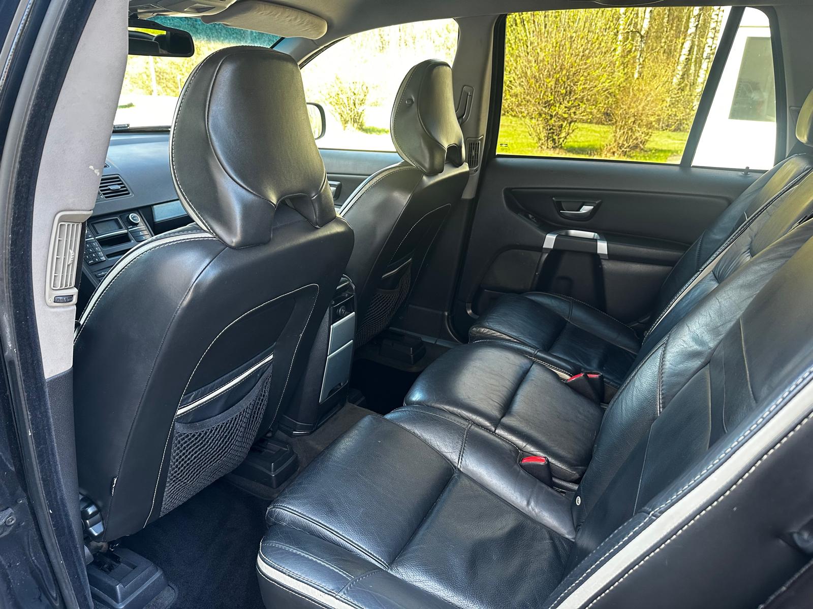 VOLVO XC90 7-seats