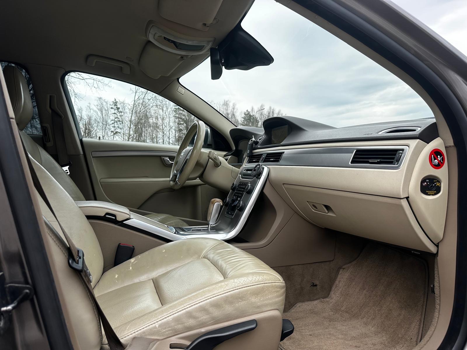VOLVO S80