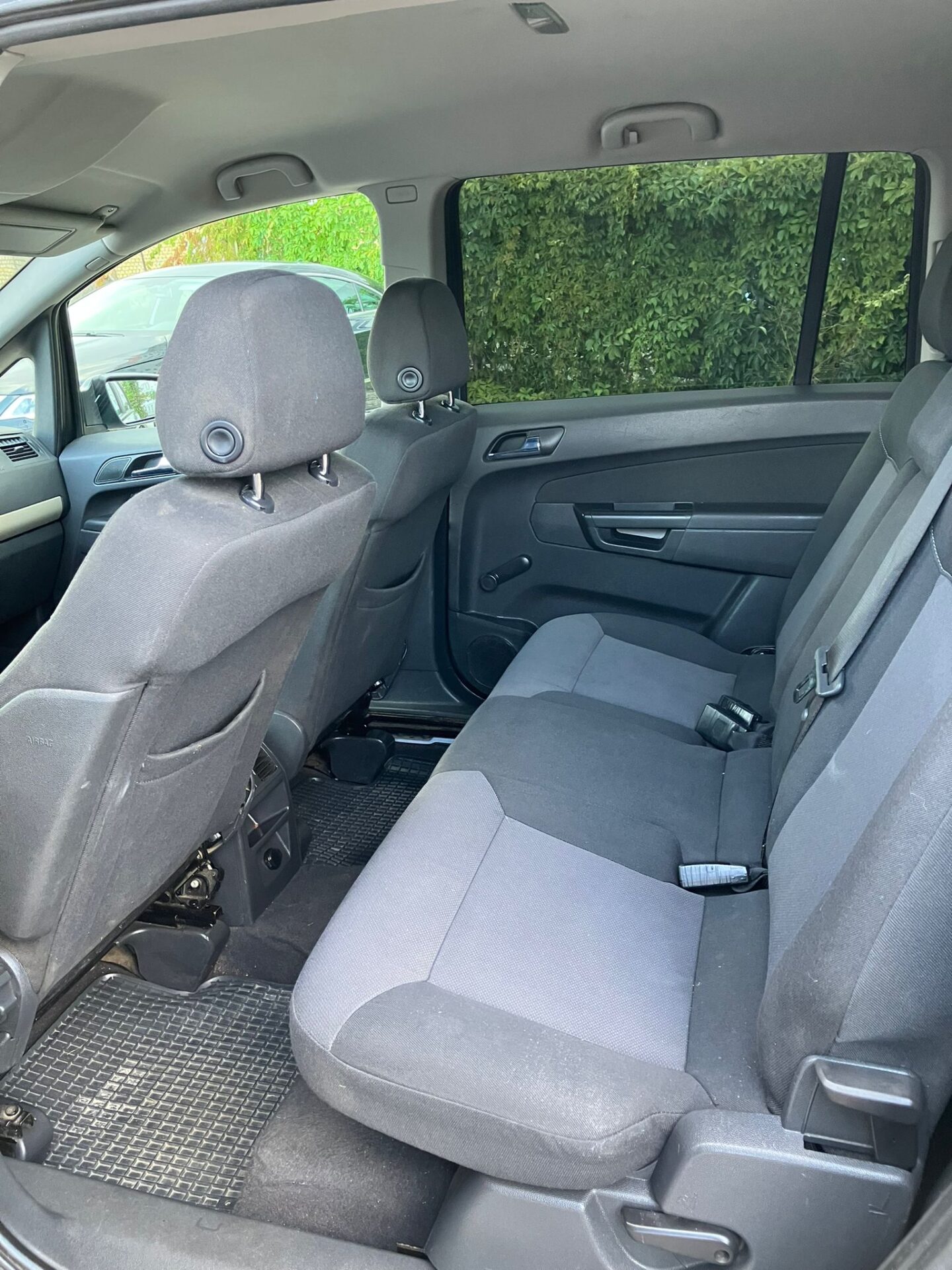 Opel Zafira 7-vietas