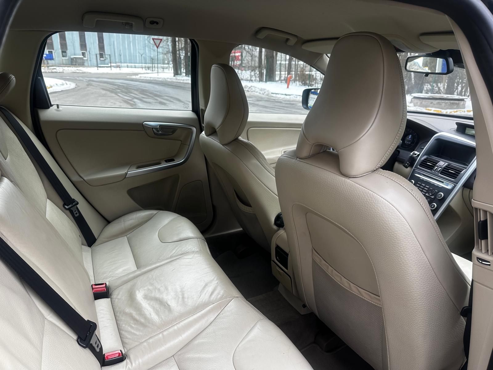 volvo xc60 4×4