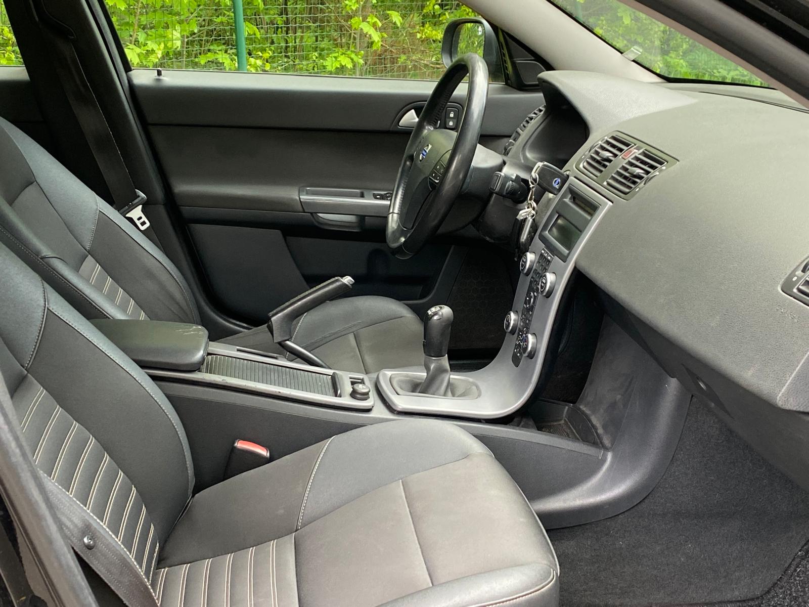VOLVO S40