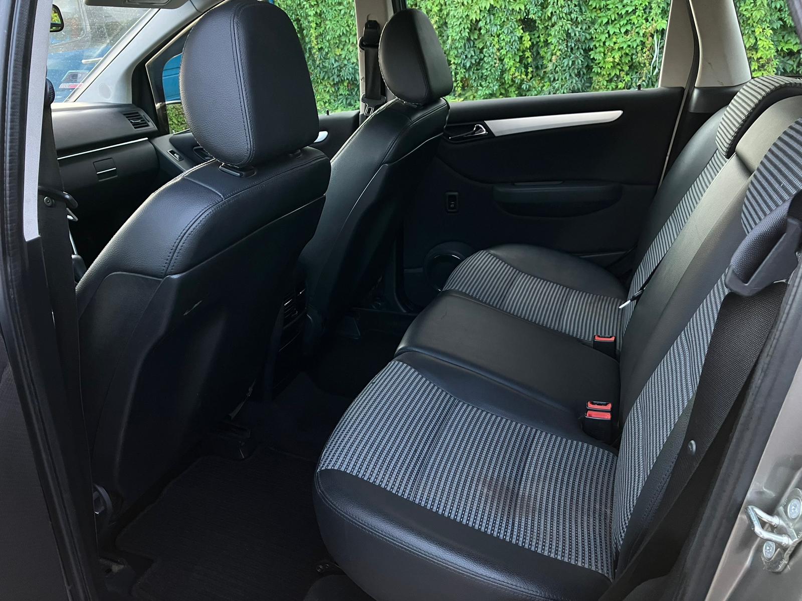Mercedes Benz B170
