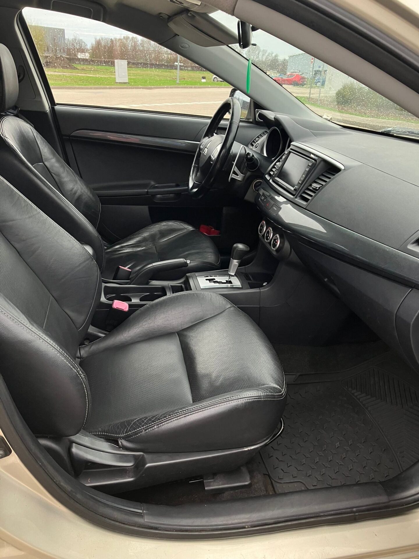 Mitsubishi Lancer